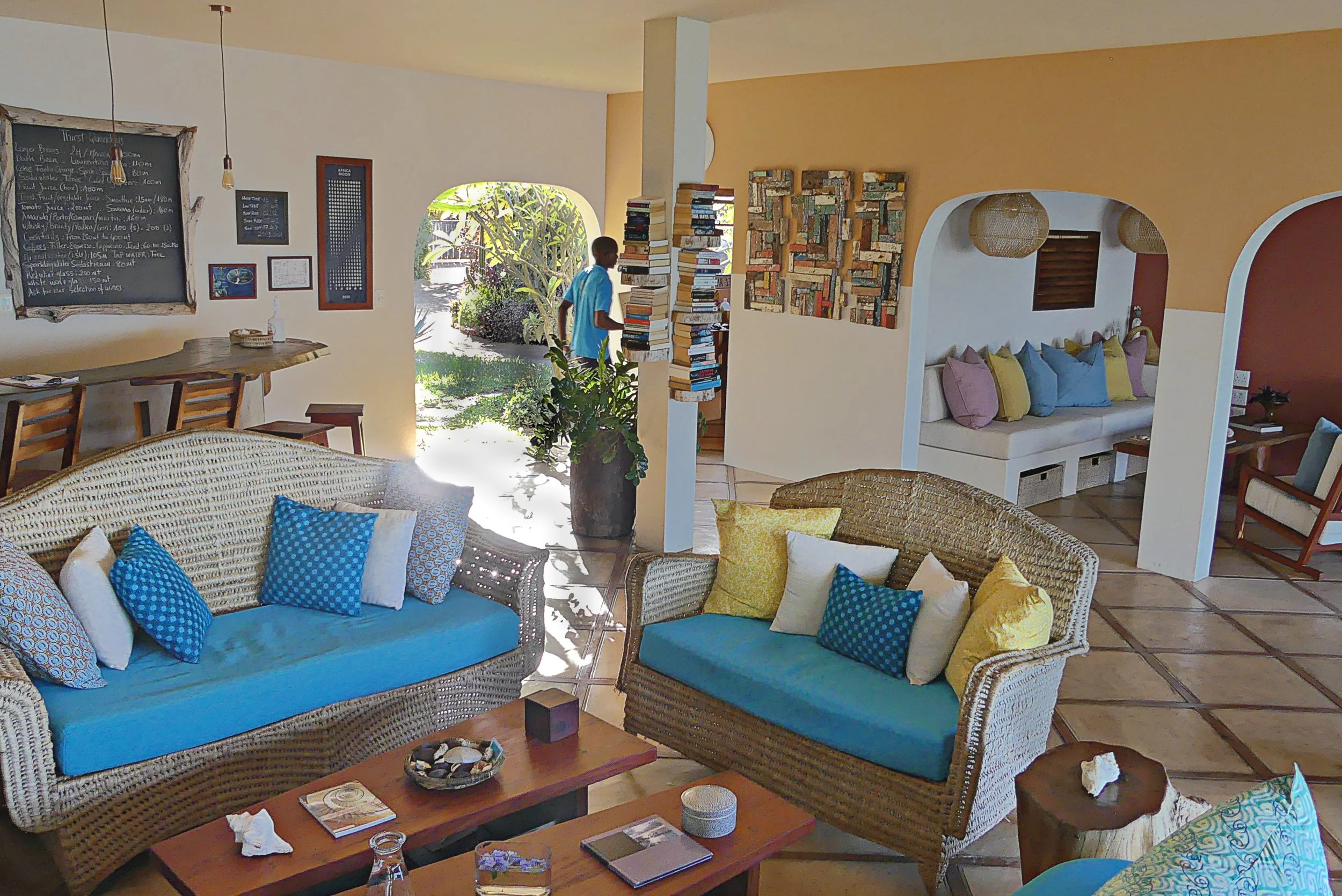CasaBabi - lounge - 2.jpg