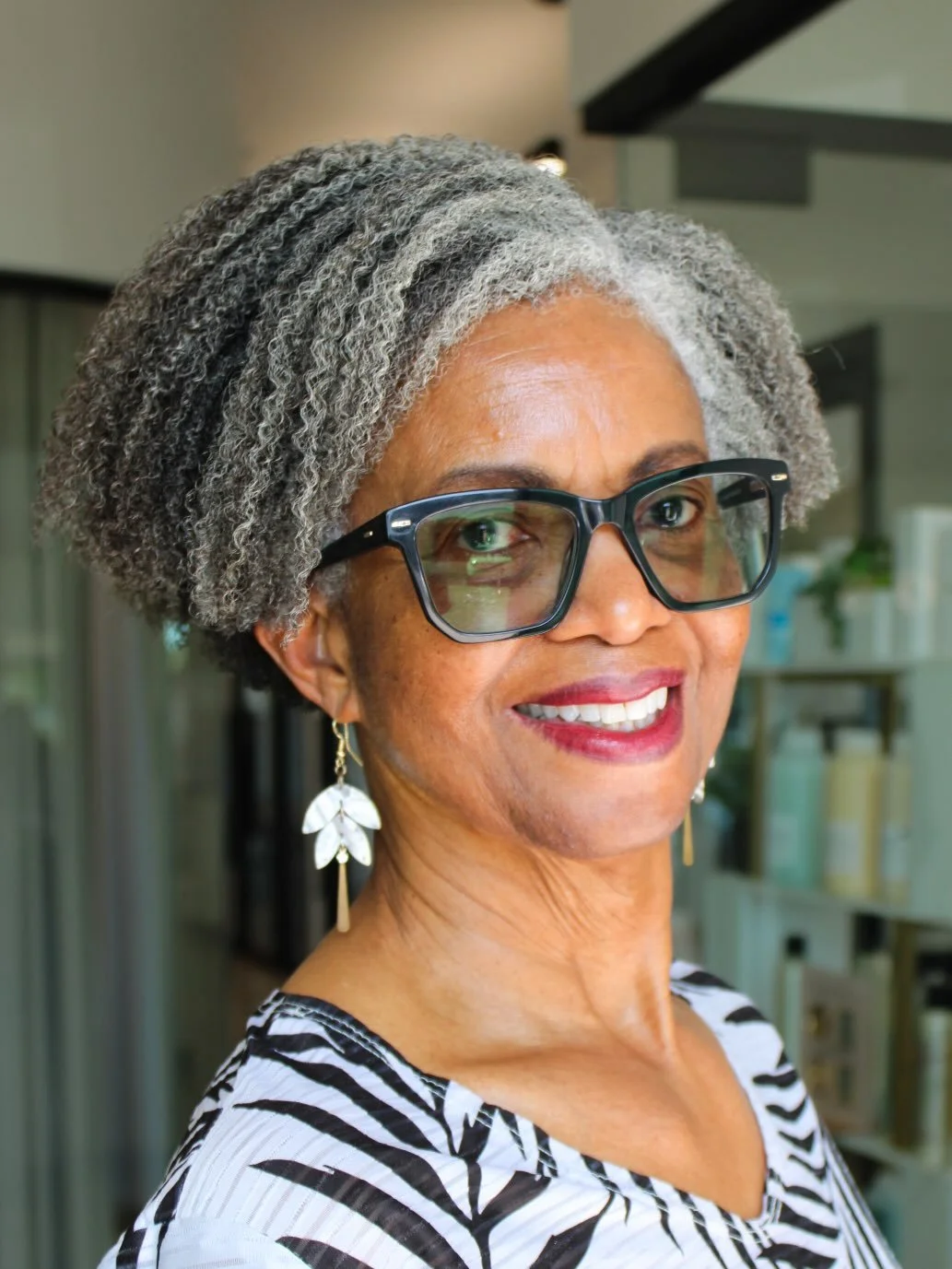 Rita and her iconic silver #curlypixie 😍✨

#sacramentocurlspecialist #folsomcurlspecialist #eldoradohillscurlspecialist #holistichairstylist