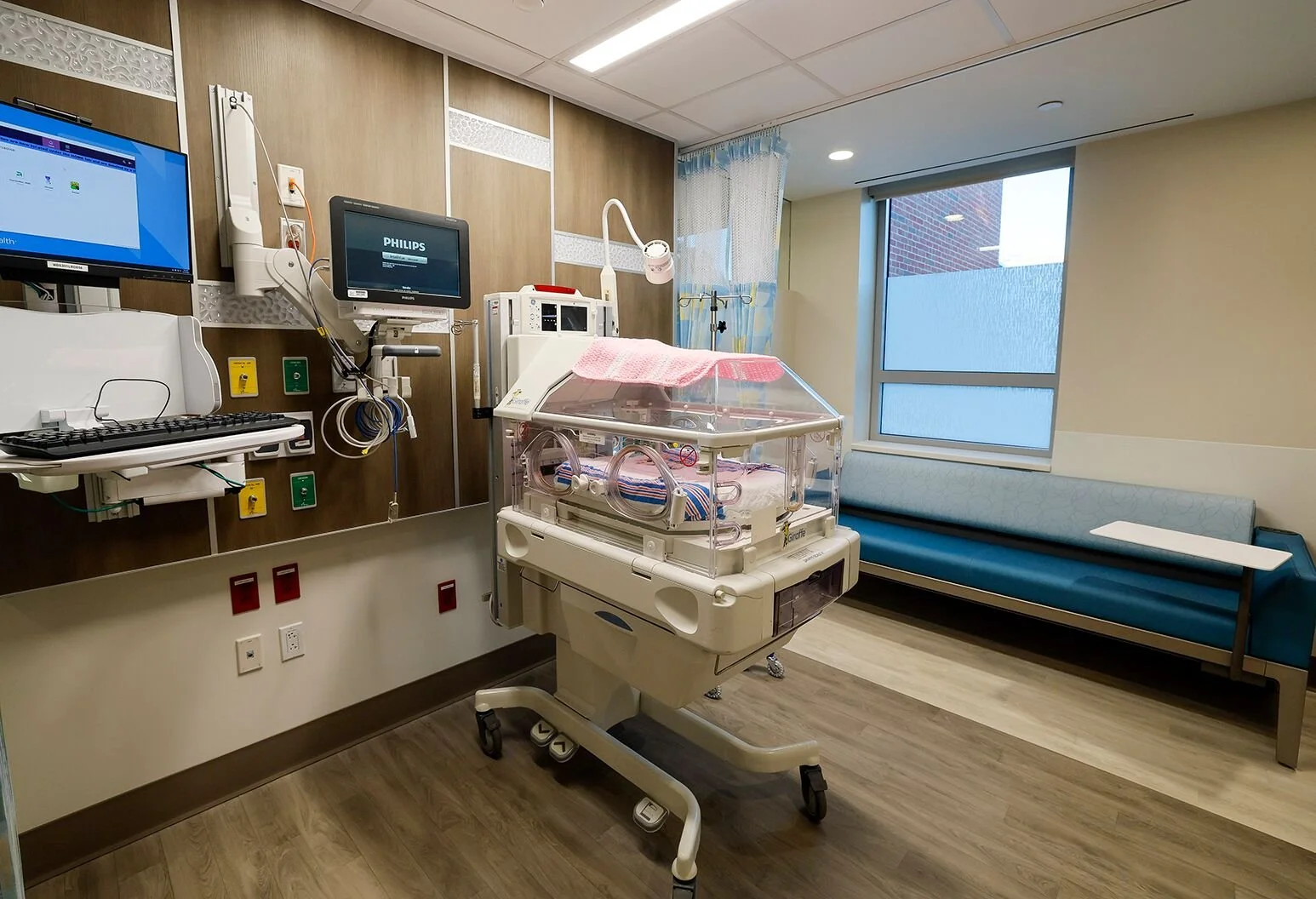 What to Expect When Your Baby Is in the NICU