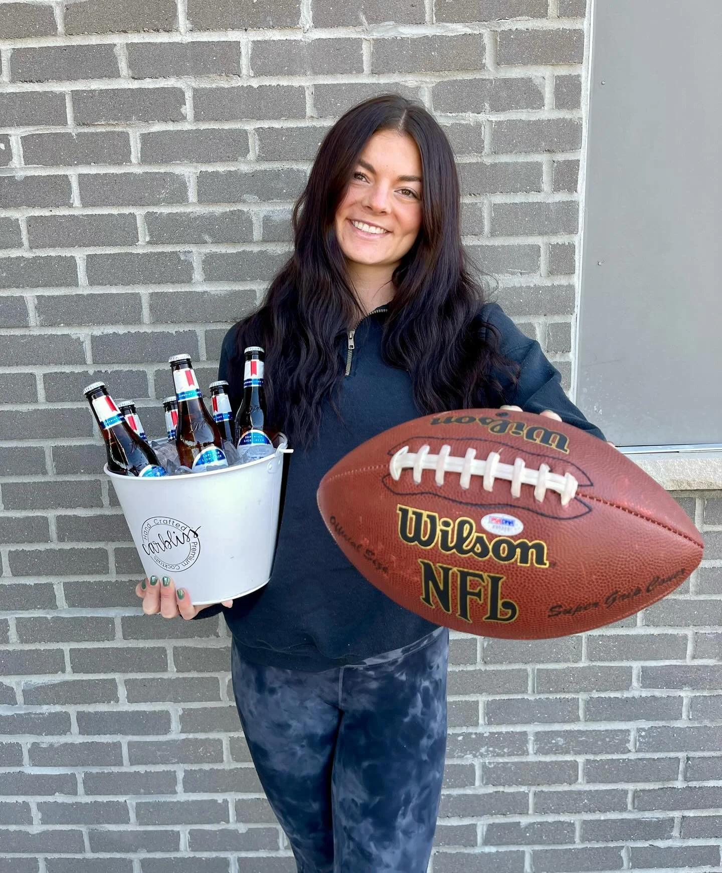 LET&rsquo;S GET READY FOR SOME WEEKEND FOOTBALL🤩🎉
🏈Iowa State plays on Saturday at 2:30pm
🏈UIowa plays on Saturday at 6pm
🏈NFL all day Sunday
Merll&rsquo;s is the place to be to catch all the action🍺

#merlls #merllspubpatio #waukee #waukeeiowa