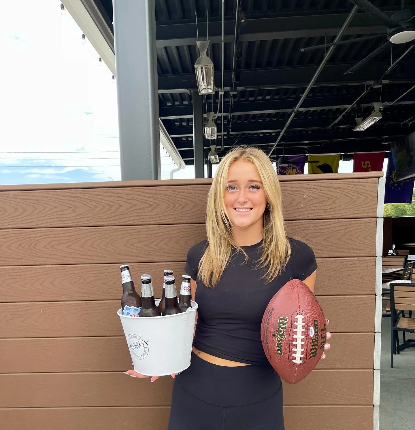 Let&rsquo;s get ready for a football filled weekend!🤩
🏈Iowa State plays Saturday at 11am
🏈Iowa plays Saturday at 2:30pm
🏈All your favorite NFL teams on Sunday
We&rsquo;ve got the Sunday Ticket, so every game you want, we&rsquo;ve got!🎉

#merlls 