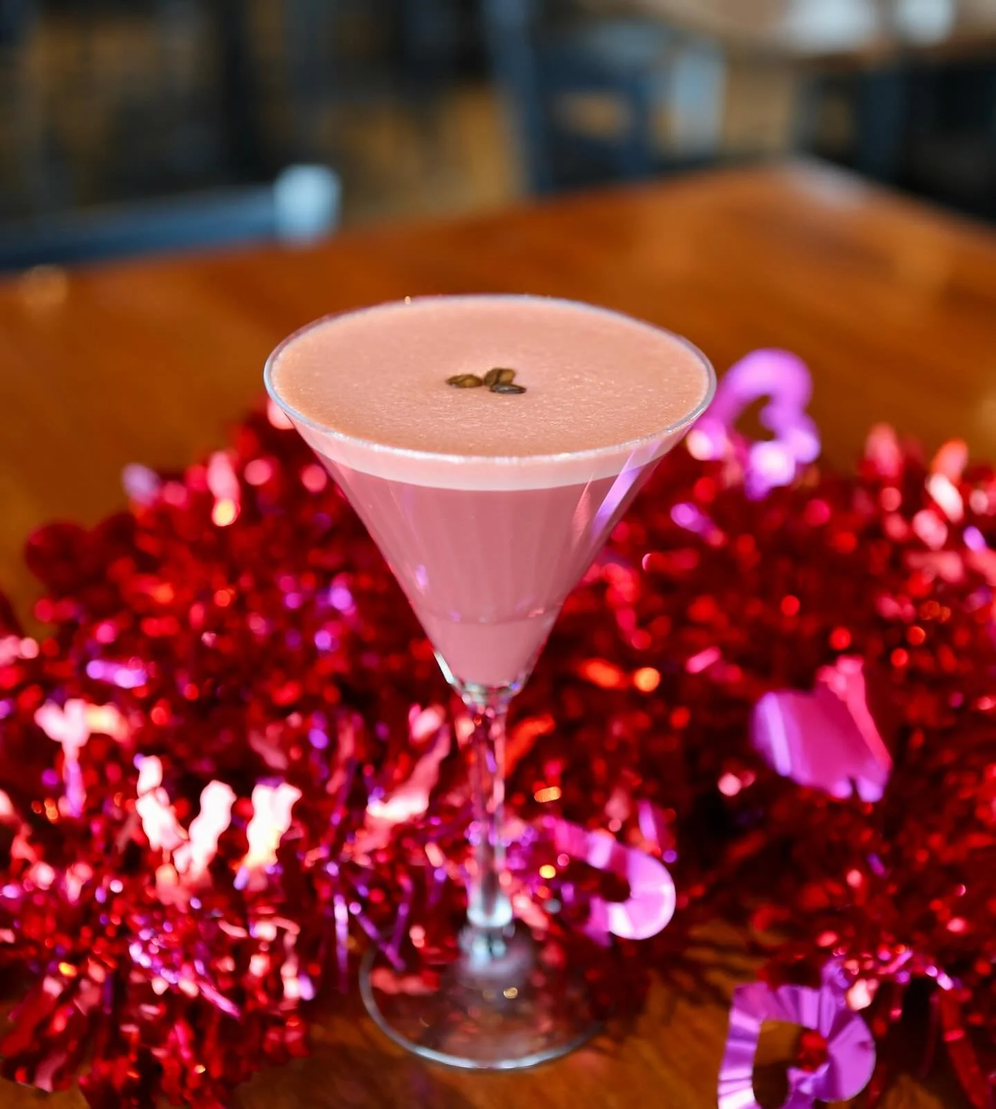 Happy Valentine&rsquo;s Day from your friends at Merll&rsquo;s!💘
Feel all of the love today with a Red Velvet Espresso Martini🍸❣️

#merllspubpatio #waukeeiowa #valentinesday #redvelvetespressomartini