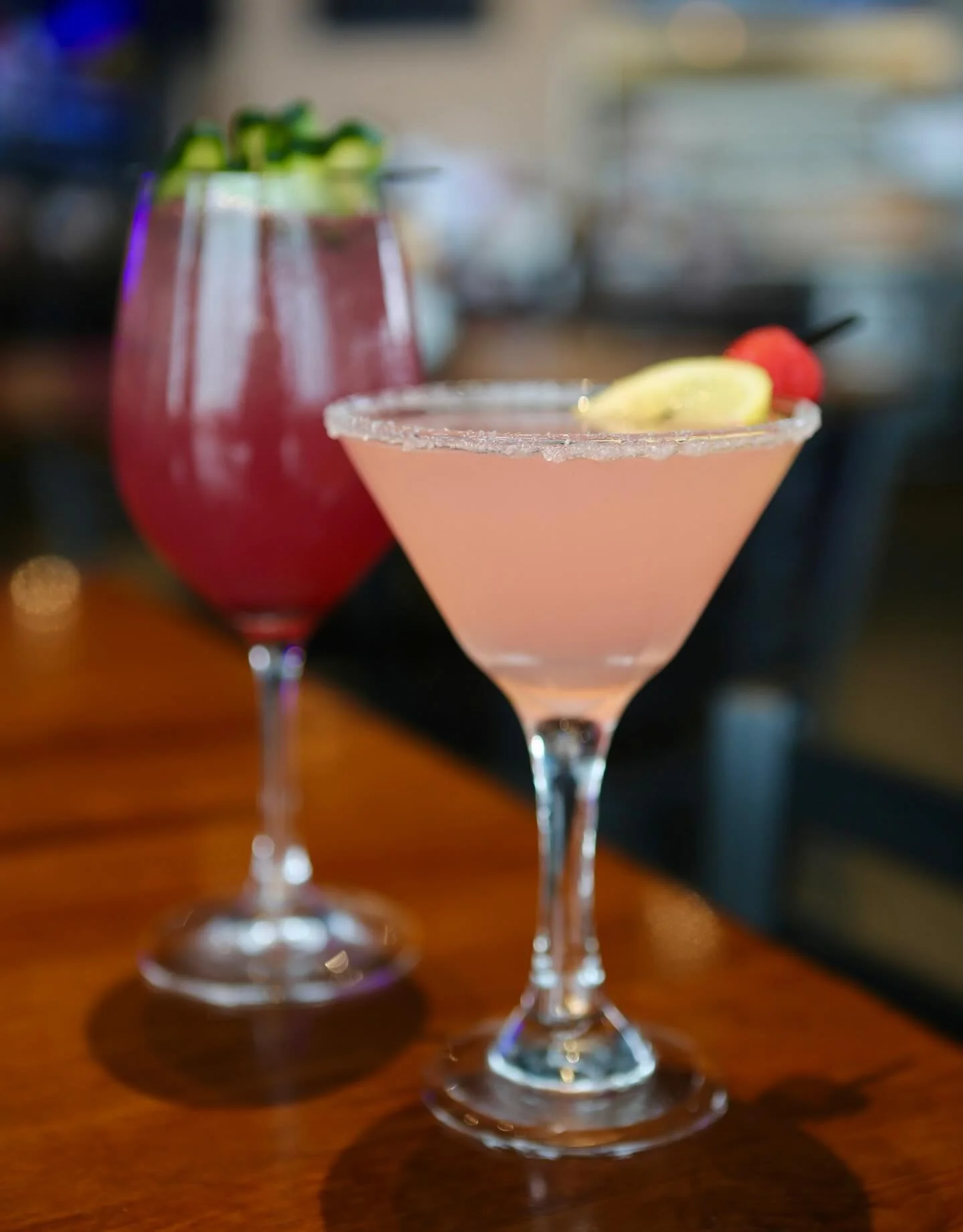 Here&rsquo;s your Friday treat! Merll&rsquo;s spring drinks are here!🥂🌸
We&rsquo;ve brought back some past faves, and we&rsquo;ve got new flavors that you&rsquo;ve got to try😋
Sip on some while you&rsquo;re at Merll&rsquo;s for the Iowa State game