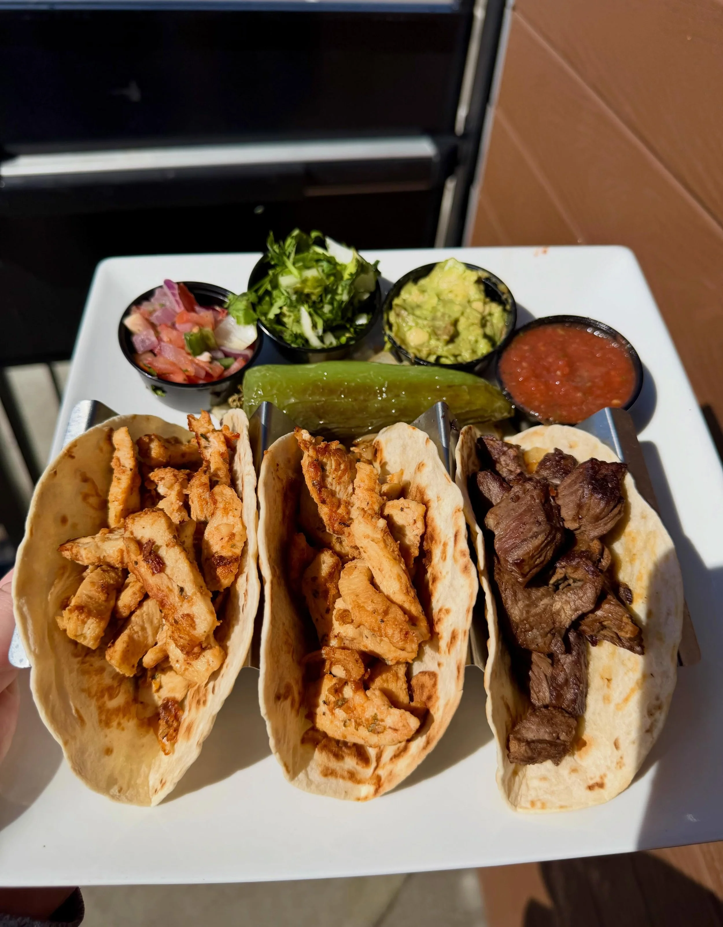 It&rsquo;s the perfect day for some tacos out on the Merll&rsquo;s patio!🤩☀️
Join us today for Taco Wednesday🌮

#merllspubpatio #tacowednesday #patioseason #patioweather #waukeeiowa