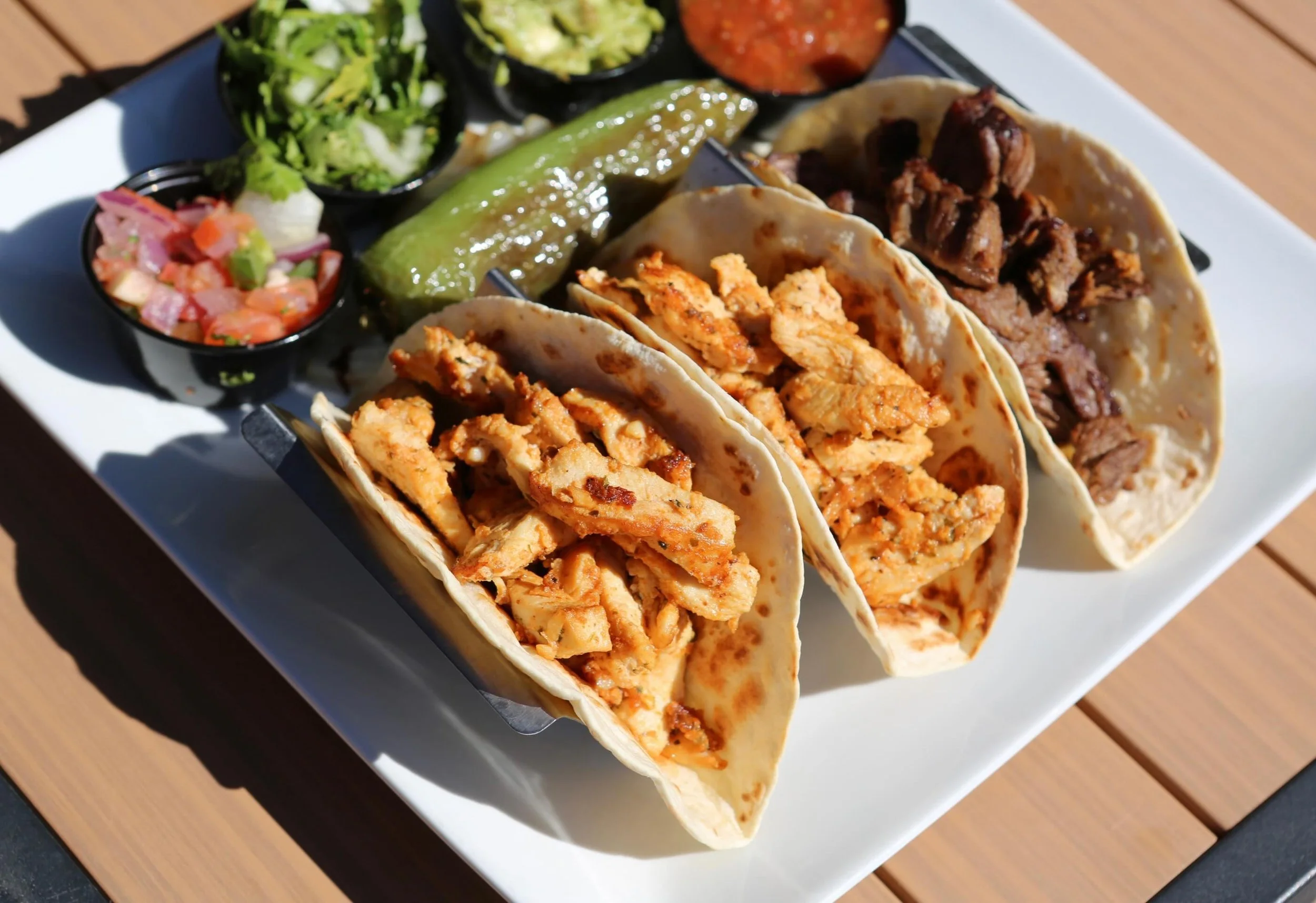 Two words: Taco. Wednesday.☀️🌮
Head on over to Merll&rsquo;s and grab a bite on the patio!

#merlls #merllspubpatio #tacowednesday #patioseason #waukeeiowa