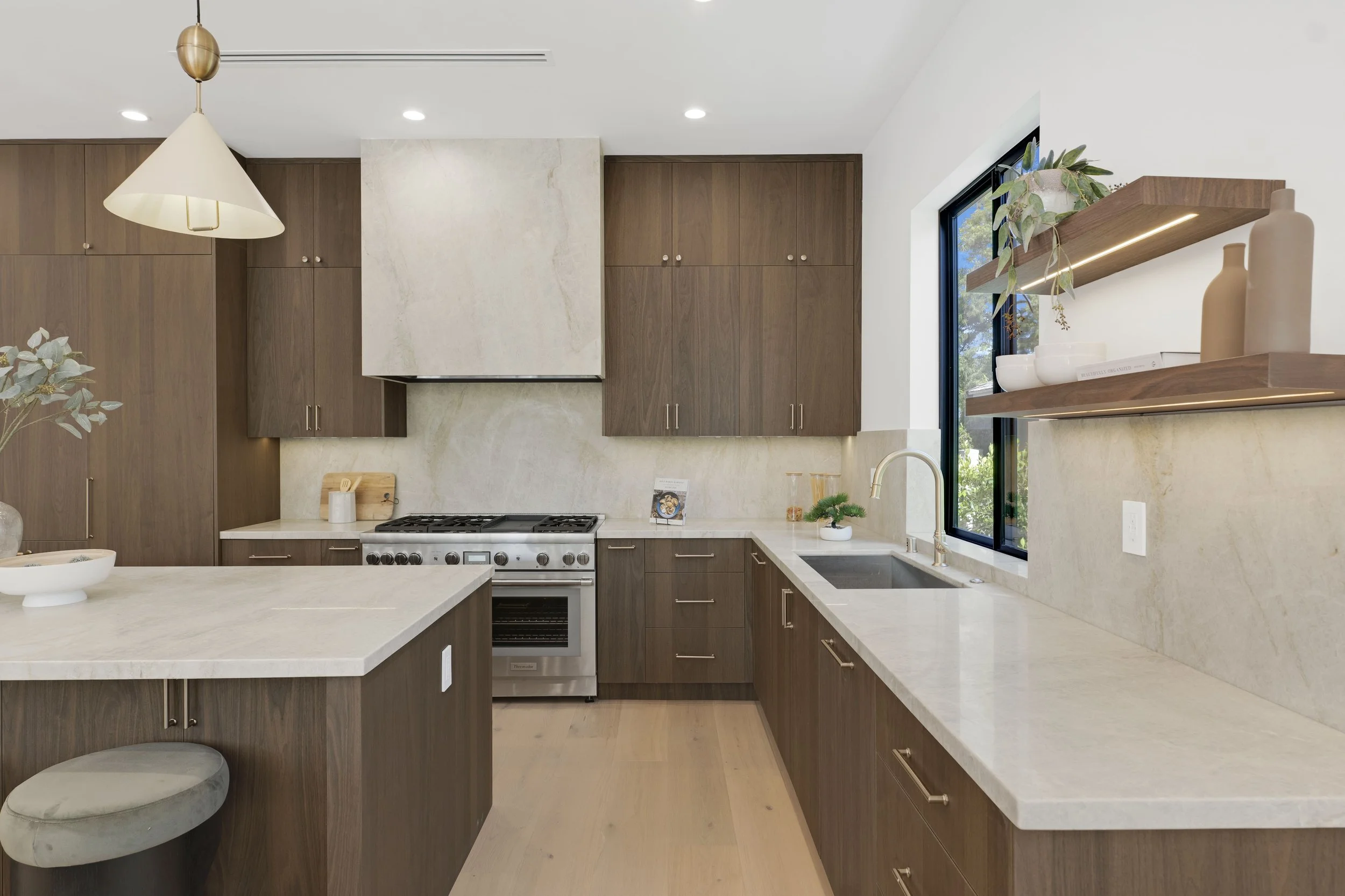 5814 Graves Ave, Encino -HsHProd-36.jpg