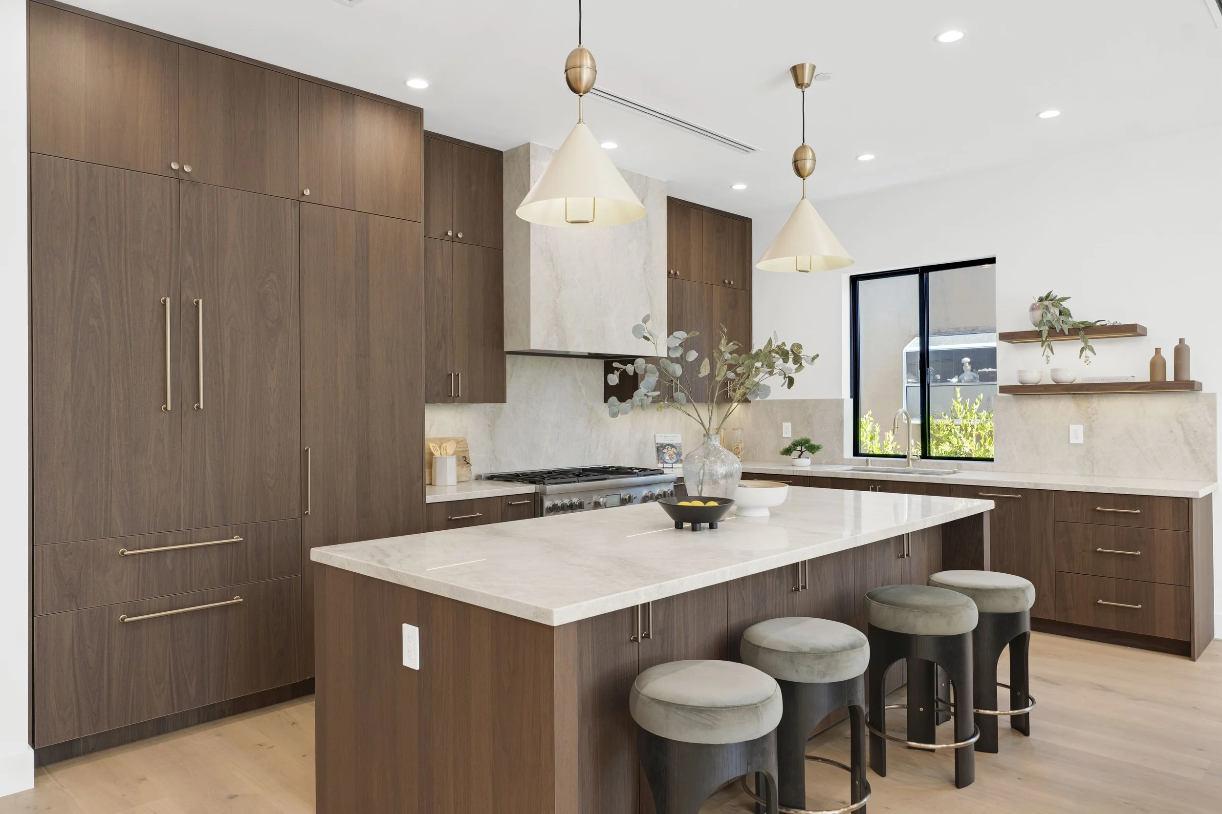 5814 Graves Ave, Encino -HsHProd-35.jpg