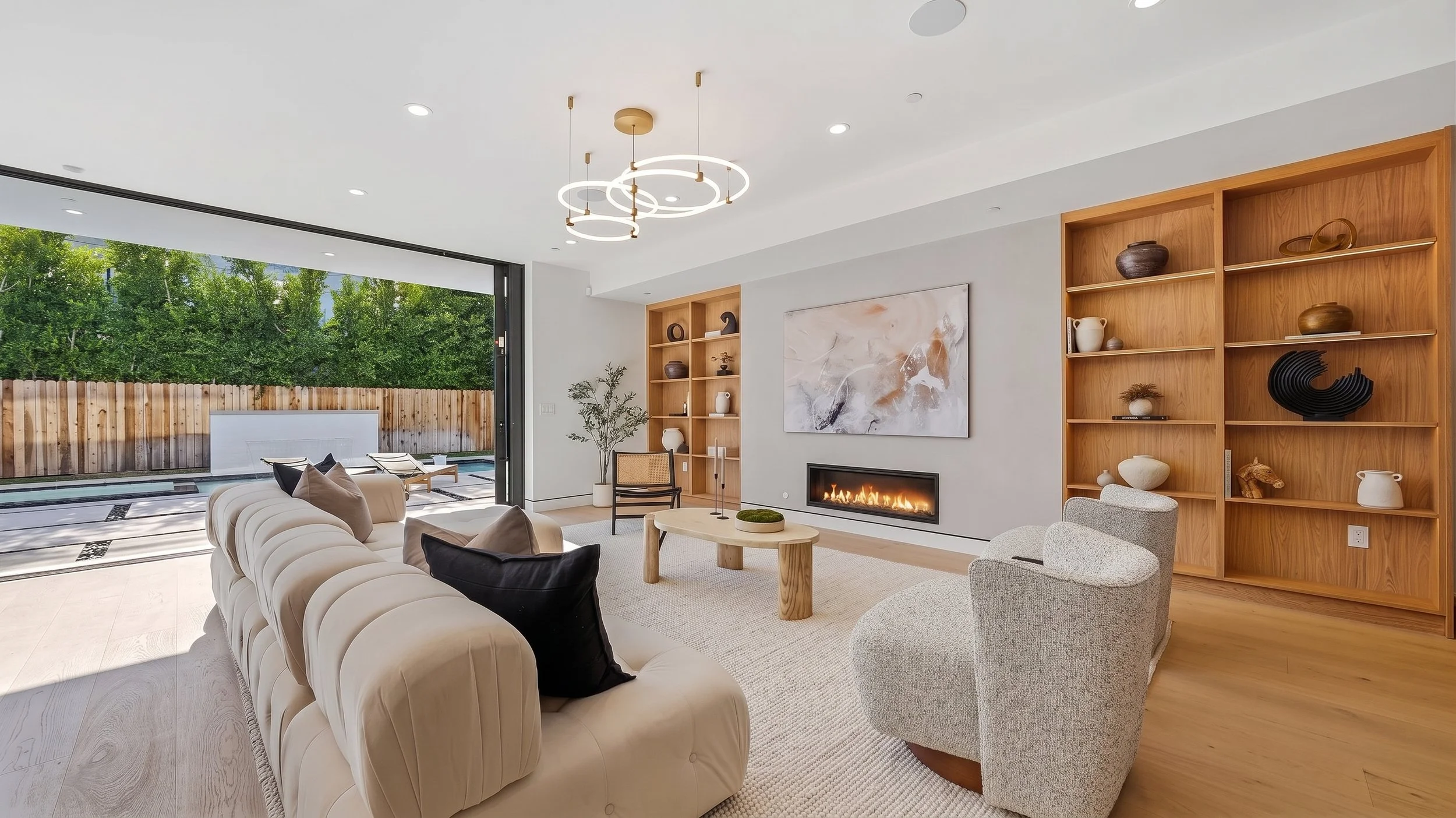 813 N Genesee Ave_living room (3).jpg