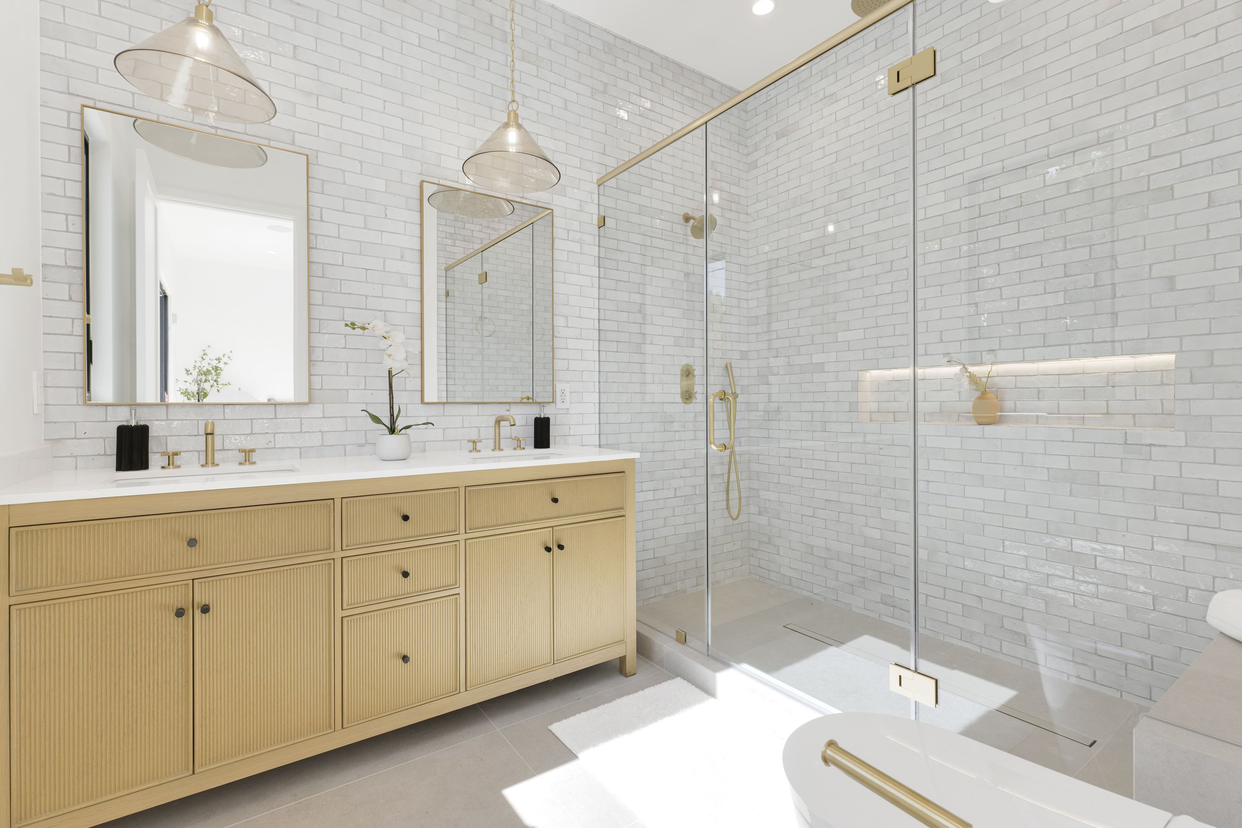 5814 Graves Ave, Encino -HsHProd-21.jpg