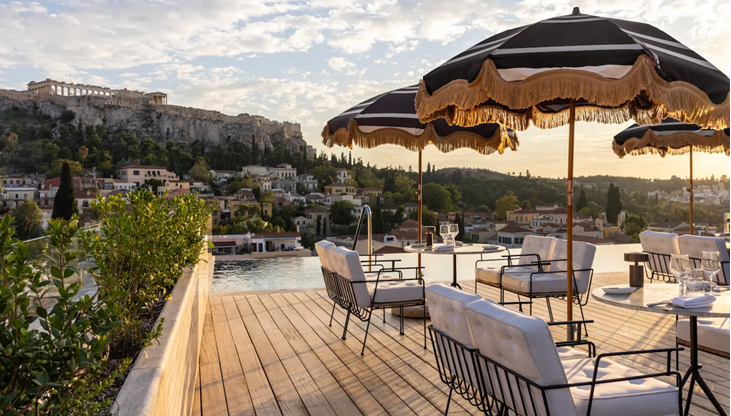 Planning Your Move to Athens? Avoid Greece's Summer Bureaucracy Trap!