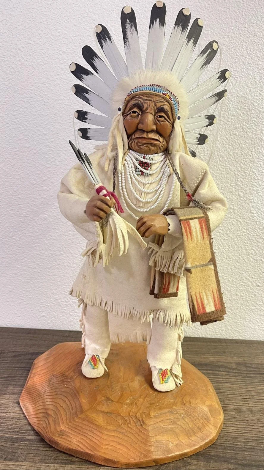 Nez Perce Chief    by  Shona Hah (1979)