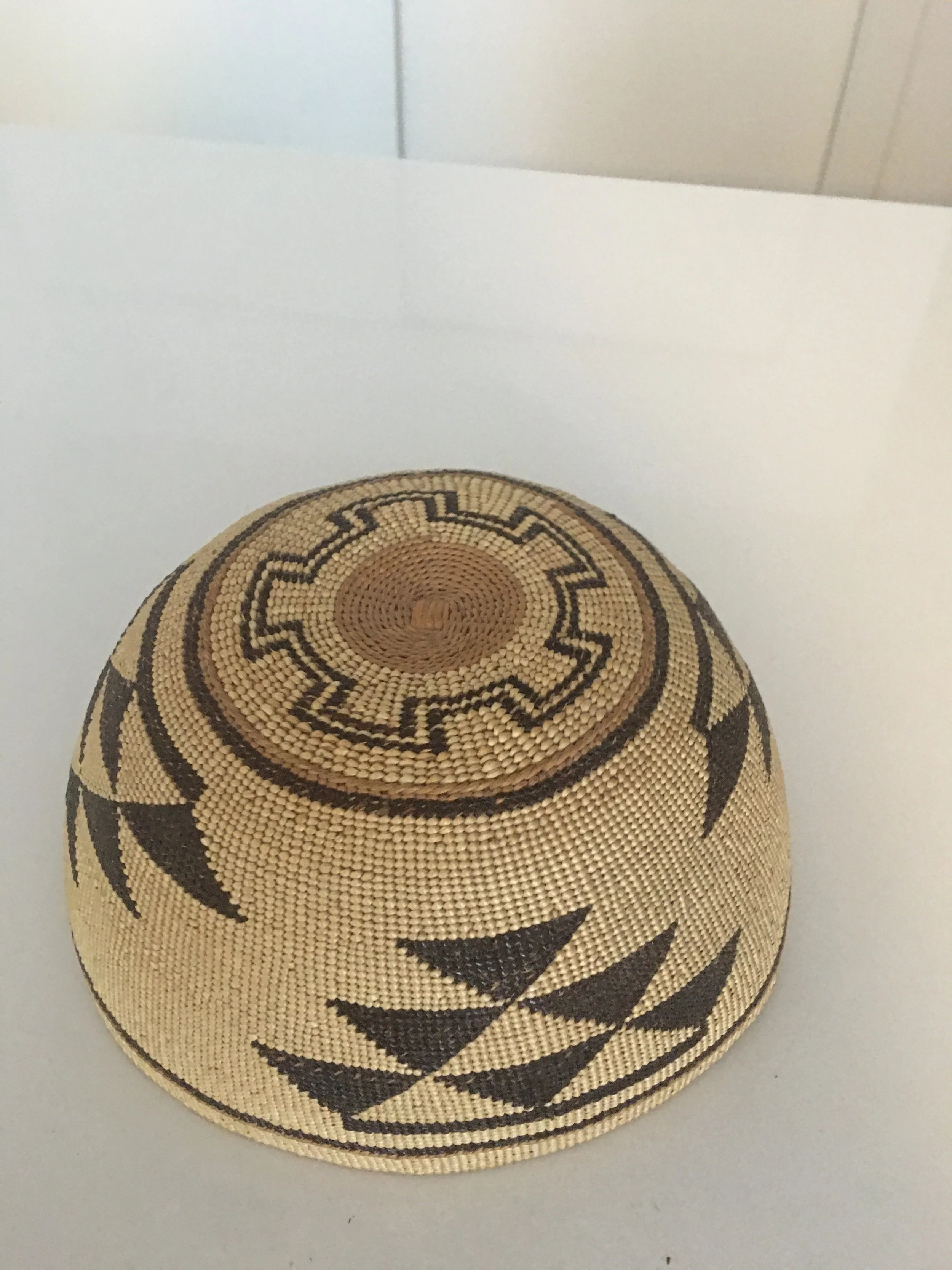 10 Hupa hat basket