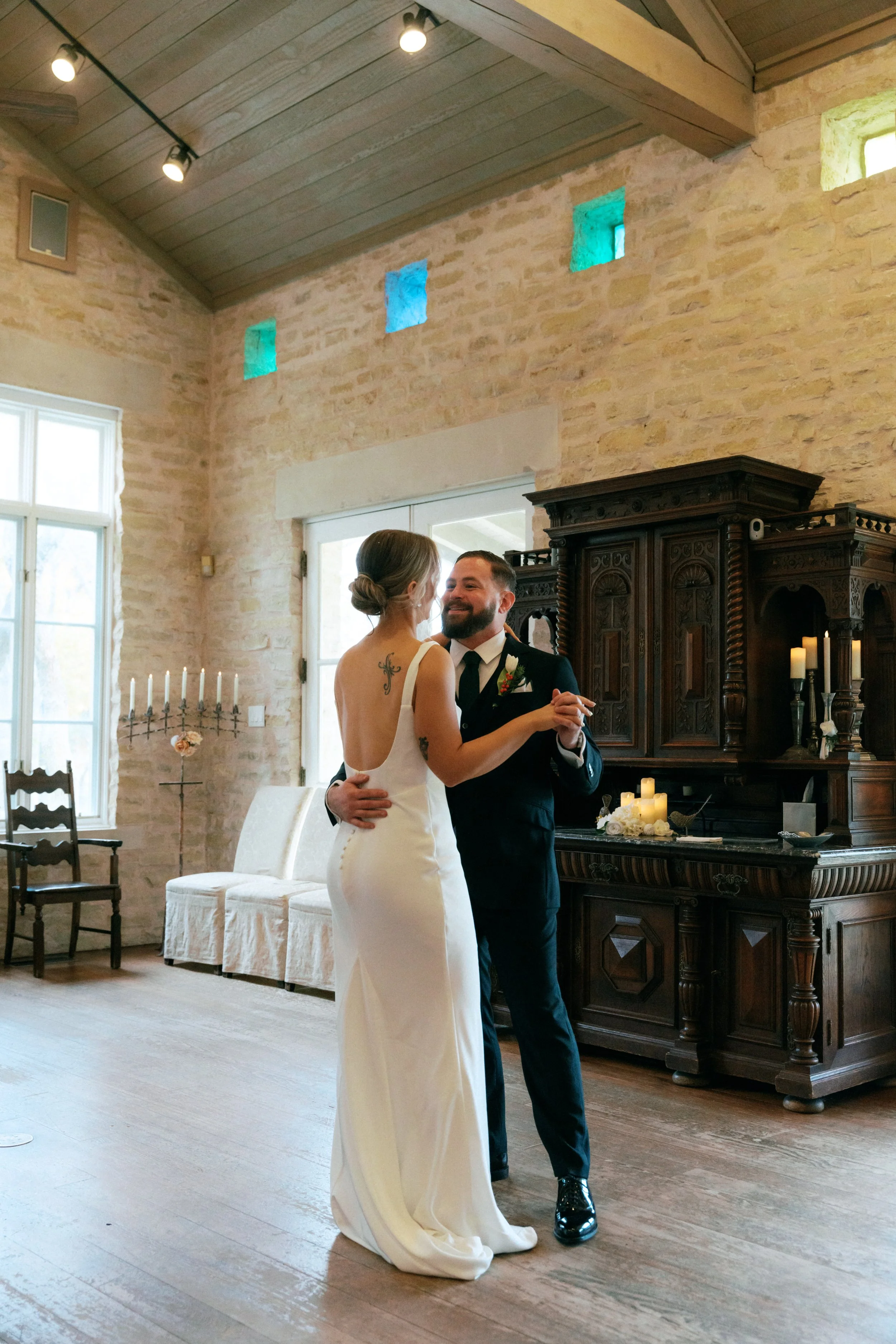 Bride and groom's first dance at Heirloom Hideaway Fort Worth