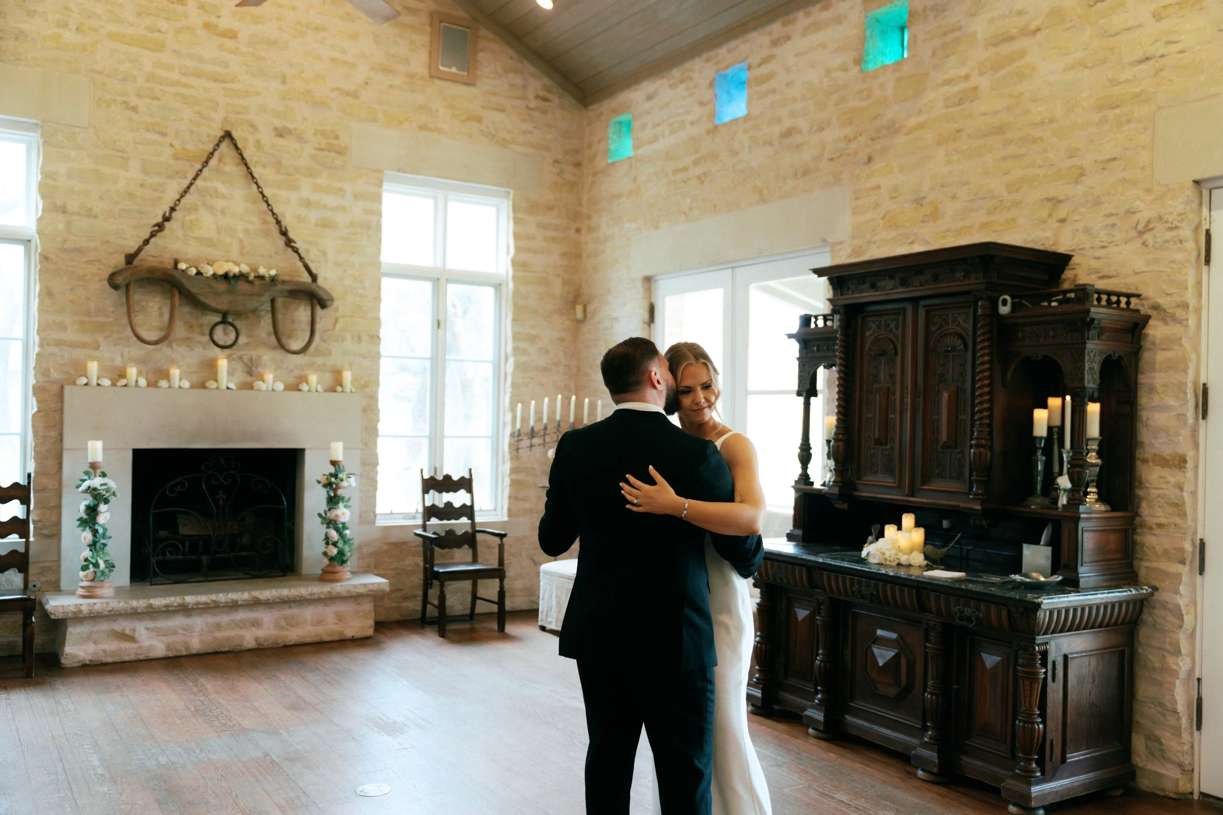 Bride and groom's first dance at Heirloom Hideaway Fort Worth