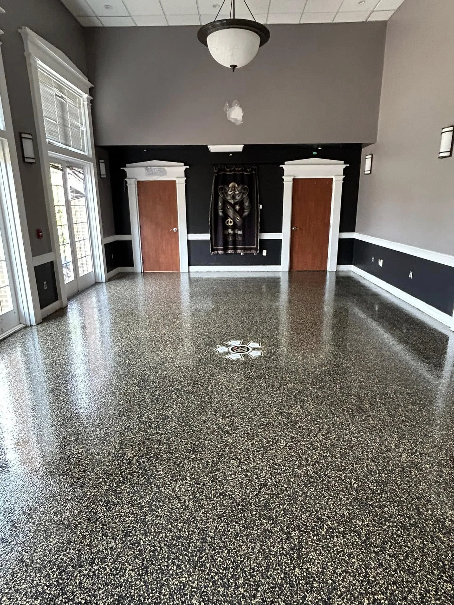 Black & gold hermetic flake epoxy