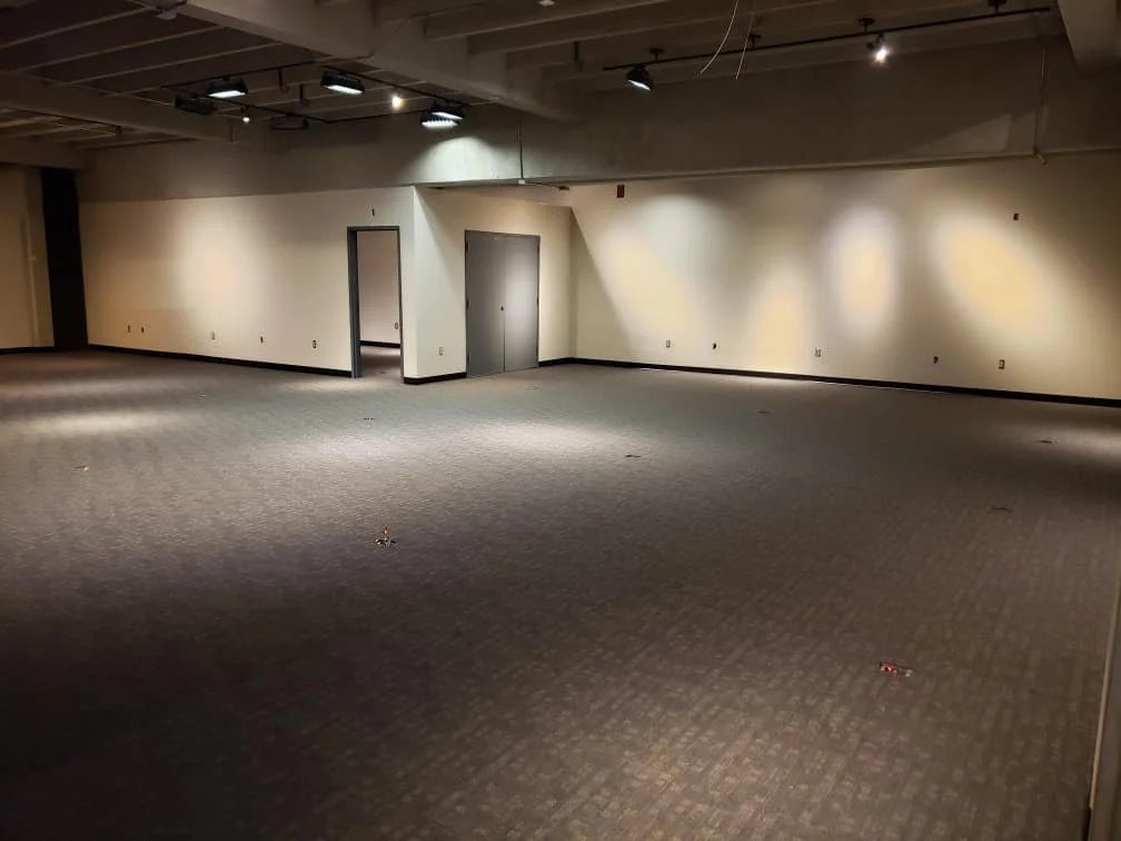 Kub
J+J Flooring - Oxford Modular 7063 - Duck 2398
Tarkett Official - 4” Black 40 
Küberit USA - KR-E-150 Aluminum Natural 
Laurel Brannon Parham Building Plastics, Inc.
