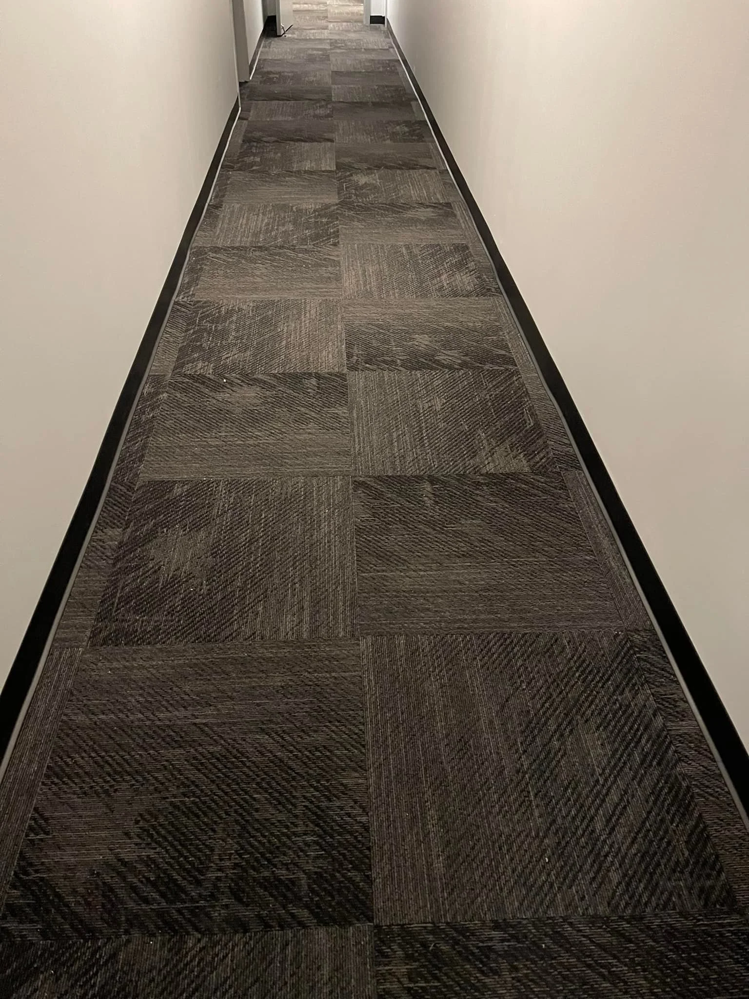 650 yds - Mohawk - Jean Tile GT177 - Low Rise 966
