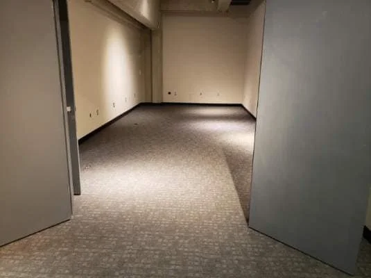 Kub
J+J Flooring - Oxford Modular 7063 - Duck 2398
Tarkett Official - 4” Black 40 
Küberit USA - KR-E-150 Aluminum Natural 
Laurel Brannon Parham Building Plastics, Inc.
