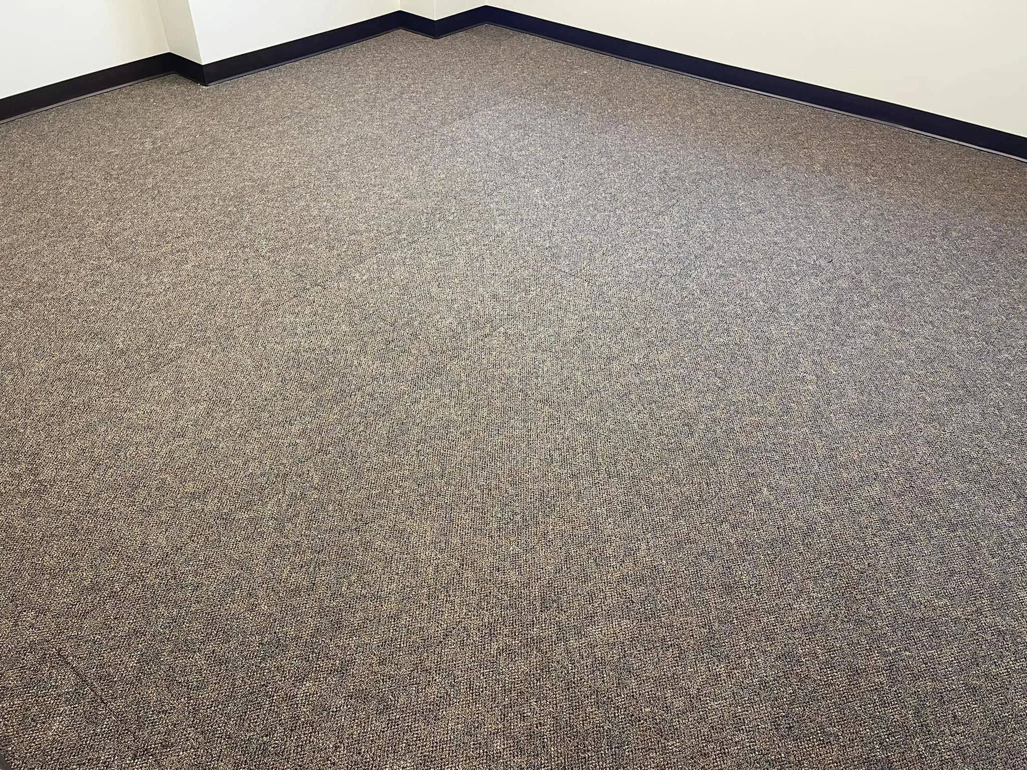 800 yds - Mannington Carthage 4 Bridgecreek - 24”x24” 
1,200ft - Flexco - Base 2000 - 072 Chocolate 
