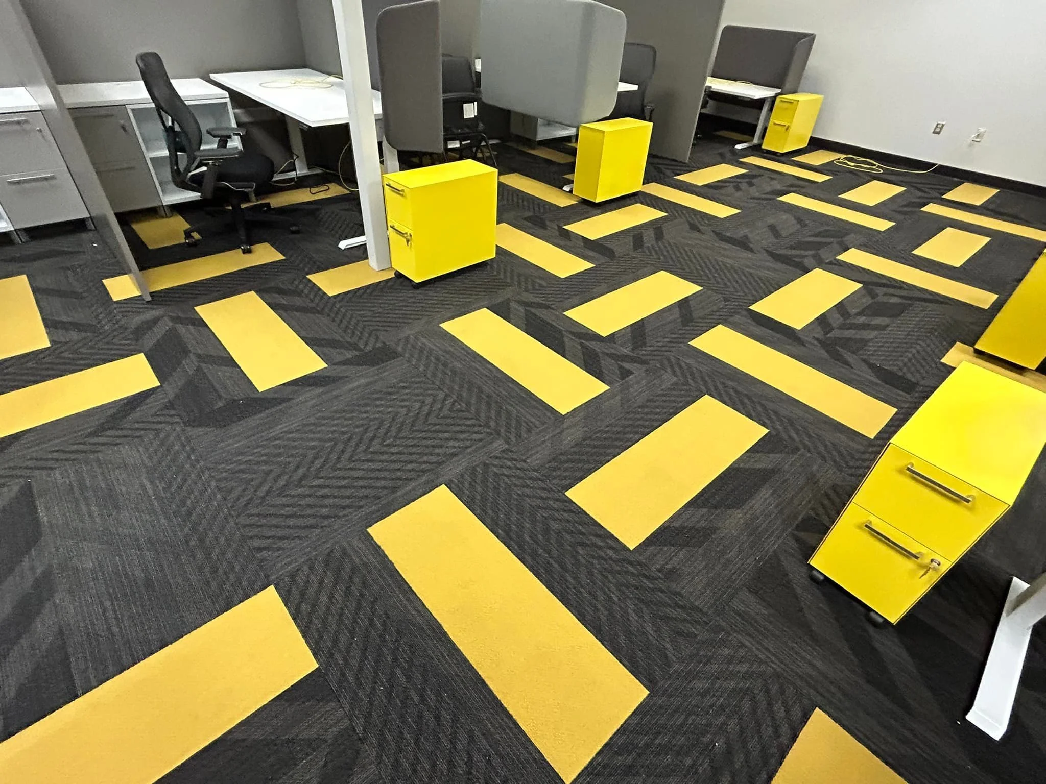 Mohawk Group 
Hem GT178 - Easy 989
Colorbeat GT298 - Ground Turmeric 142
Colorbeat GT160 - Ground Turmeric 142
ZipIt GT296 - Easy 989
Jean GT177 - Easy 989
Selvedge GT179 - Easy 989
Rugged Foundation CO191 - Charcoal Dust 980