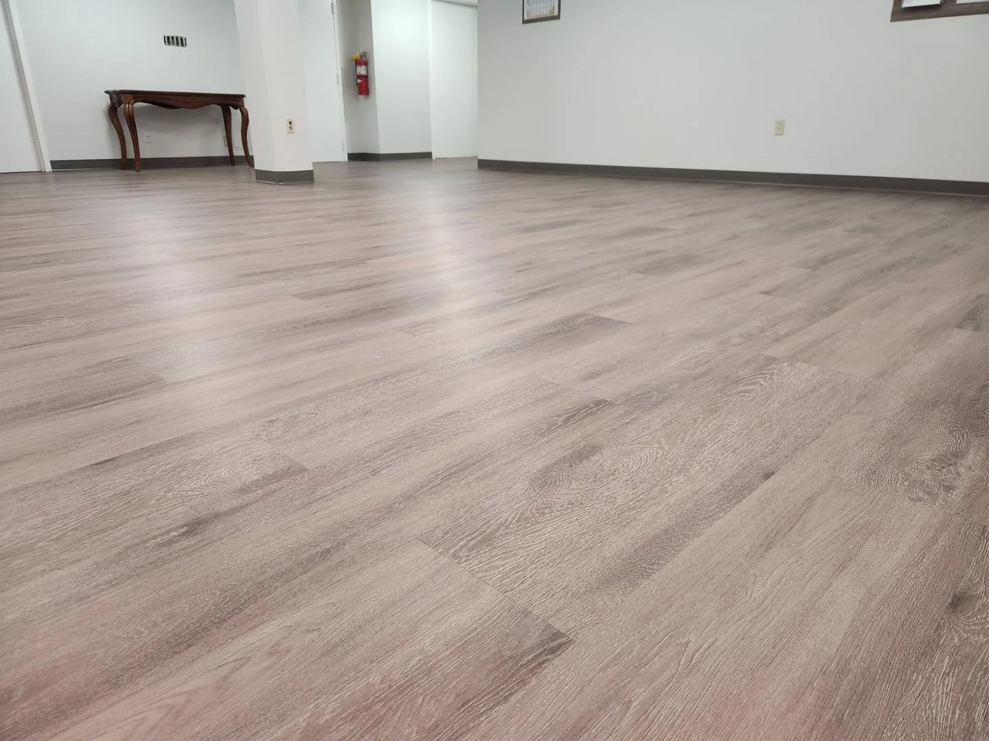 
5,300 sqft - Interface - Level Set - A00416 Antique Dark Oak. Marcos and crew knocked this out in only 4 days!
