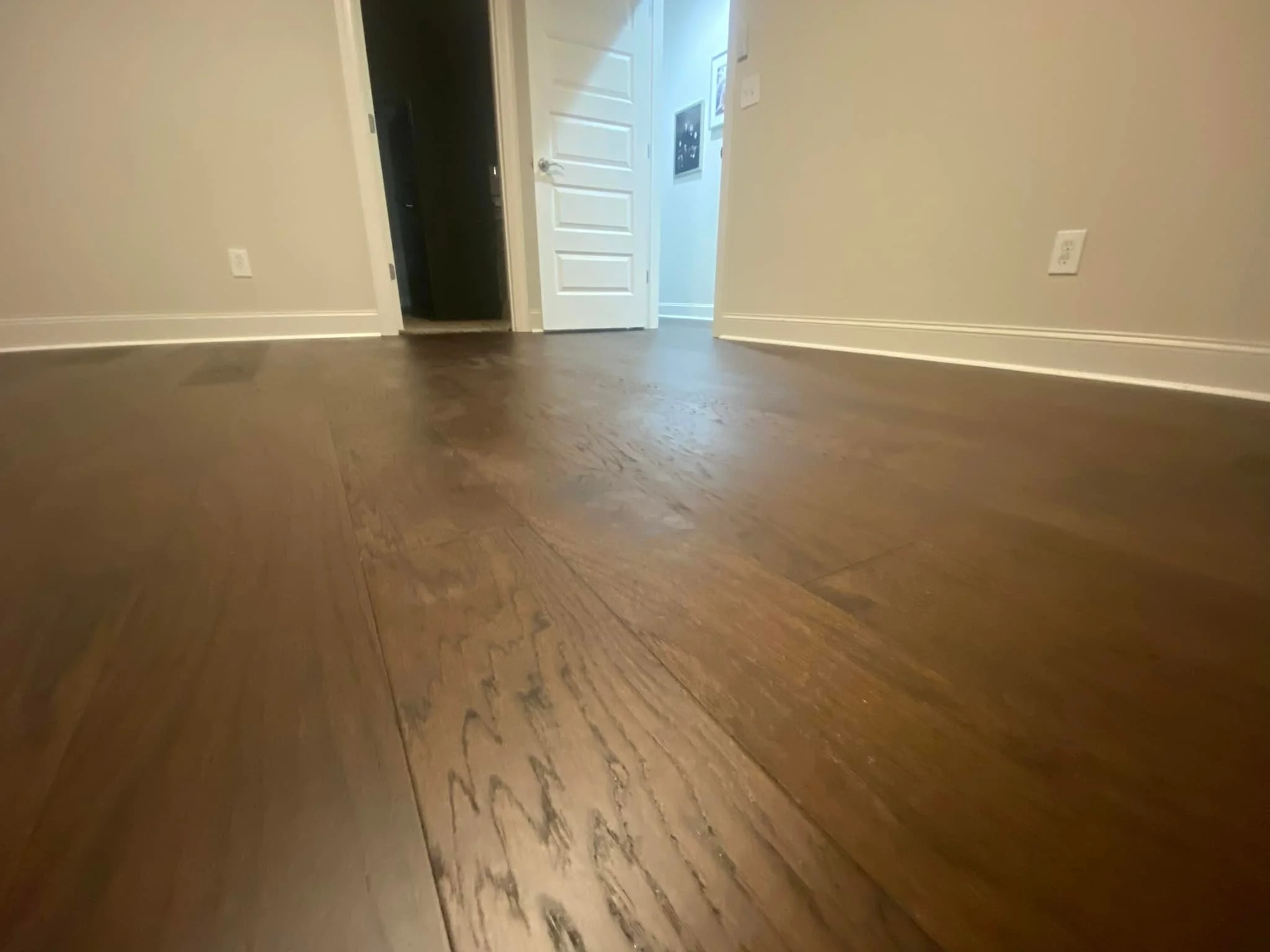 500 sqft - Azalea Lane Flooring - Windsor Collection - Greystone - 3/8” Engineered - 6.5” wide plank.
200 LF 1/4 round.