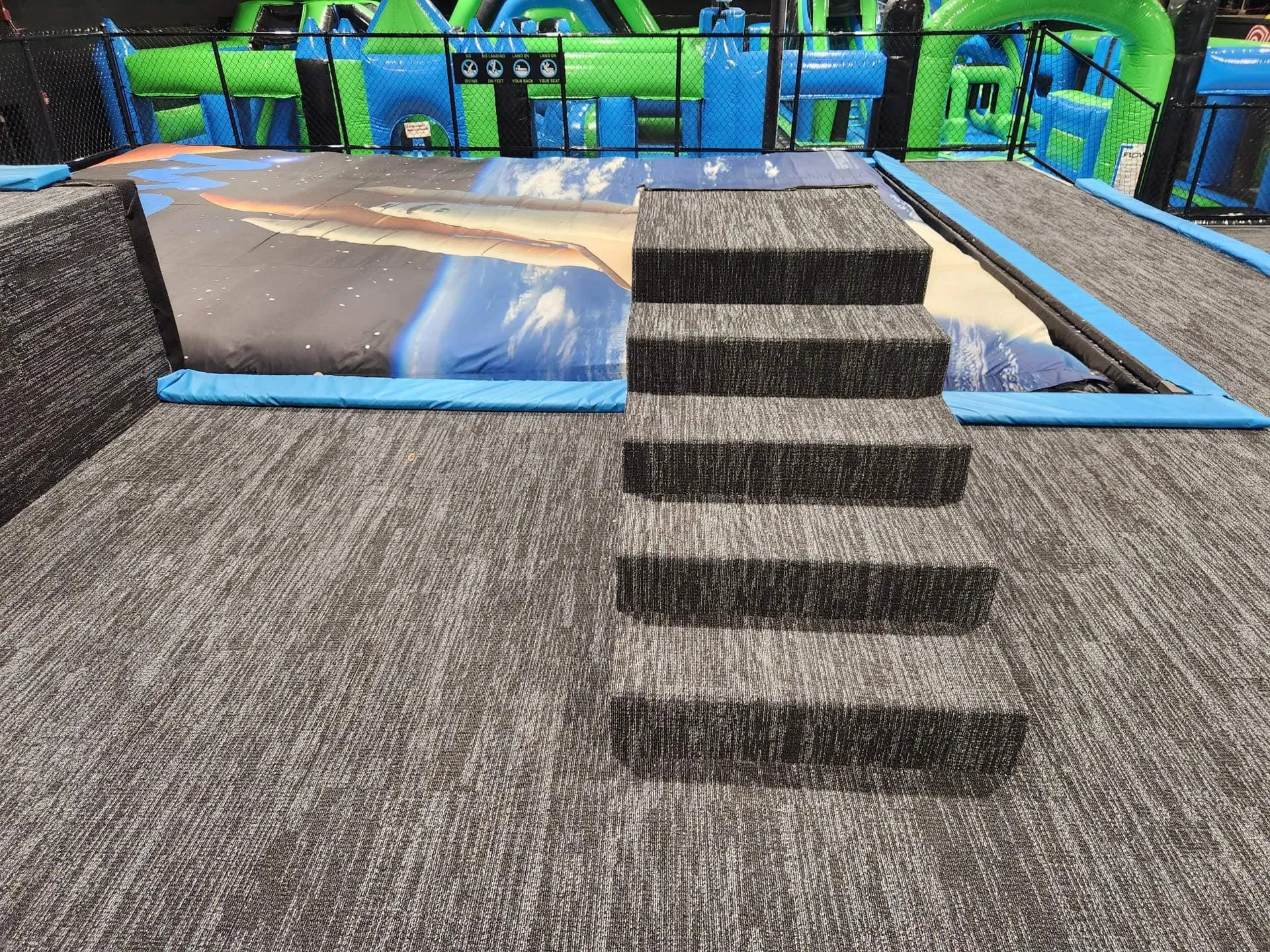 Flow Trampoline Park
Bentley Mills - Coin Op II - Clans 400066 - 18”x36"