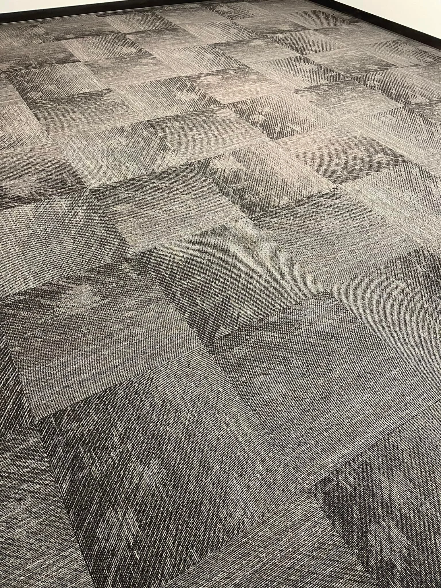 650 yds - Mohawk - Jean Tile GT177 - Low Rise 966
