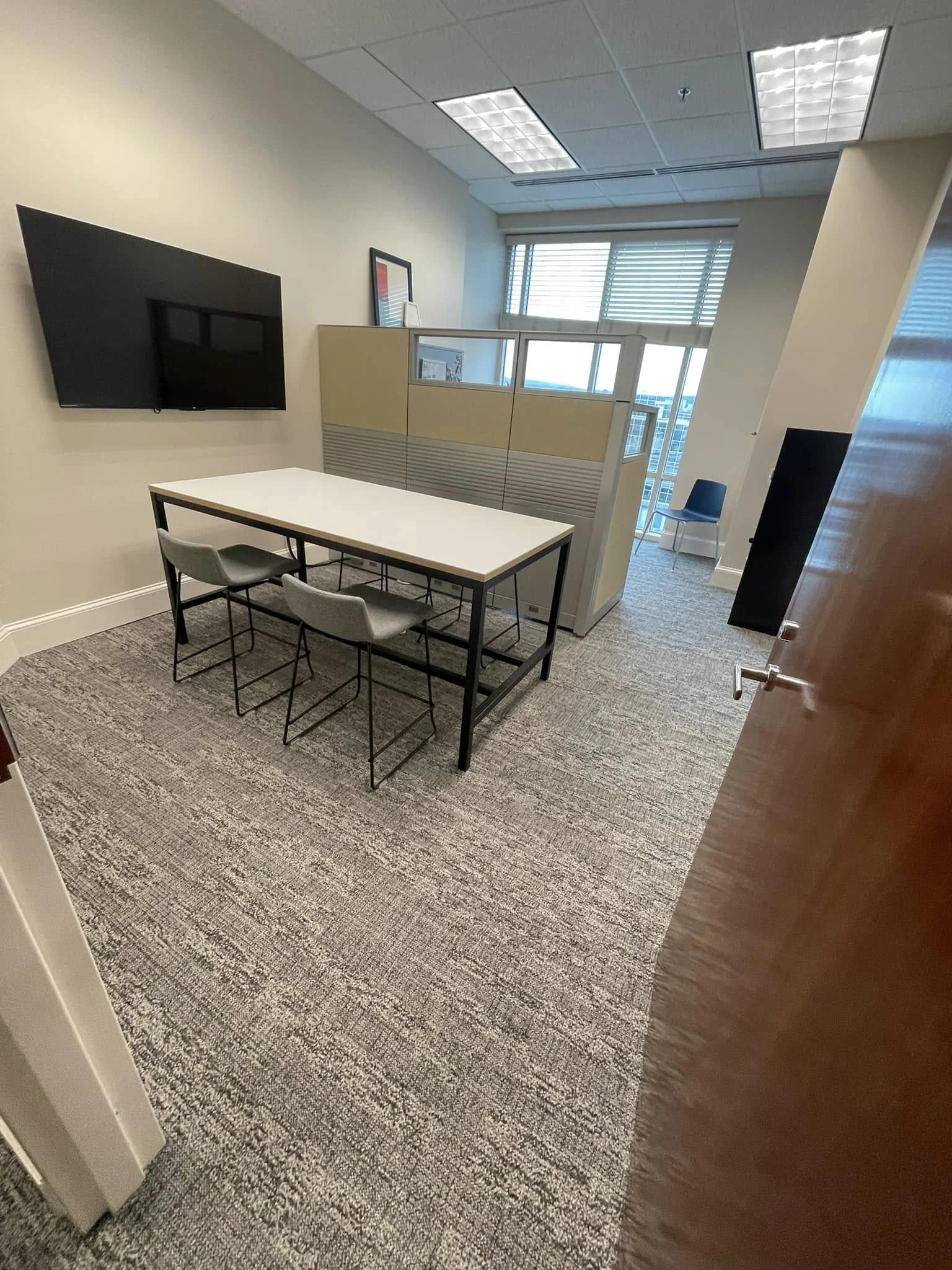 Huge thanks to the great folks at Fuqua & Partners Architects and In The Loop with Lori for making this project possible! Fuqua now has a beautiful space upgraded with all Interface carpet and Mohawk Group LVT. 