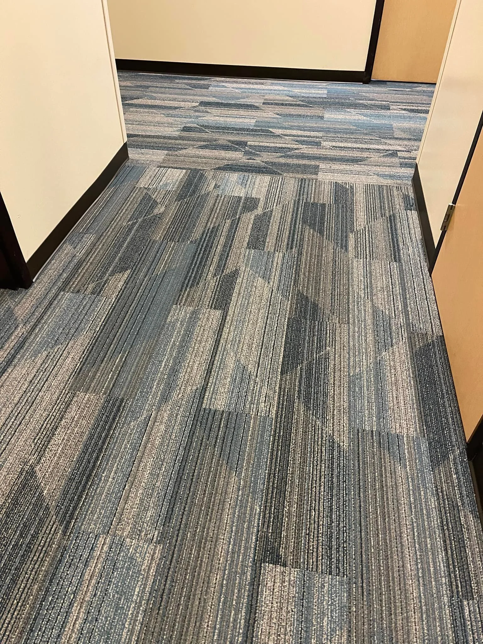 Another UAH project in the books! This 1,800 yards of Interface Driftwood - Sweetgum was installed at Frank Franz Hall by Flash, Ryan, and Tina! This crew did amazing work in spectacular timing! 