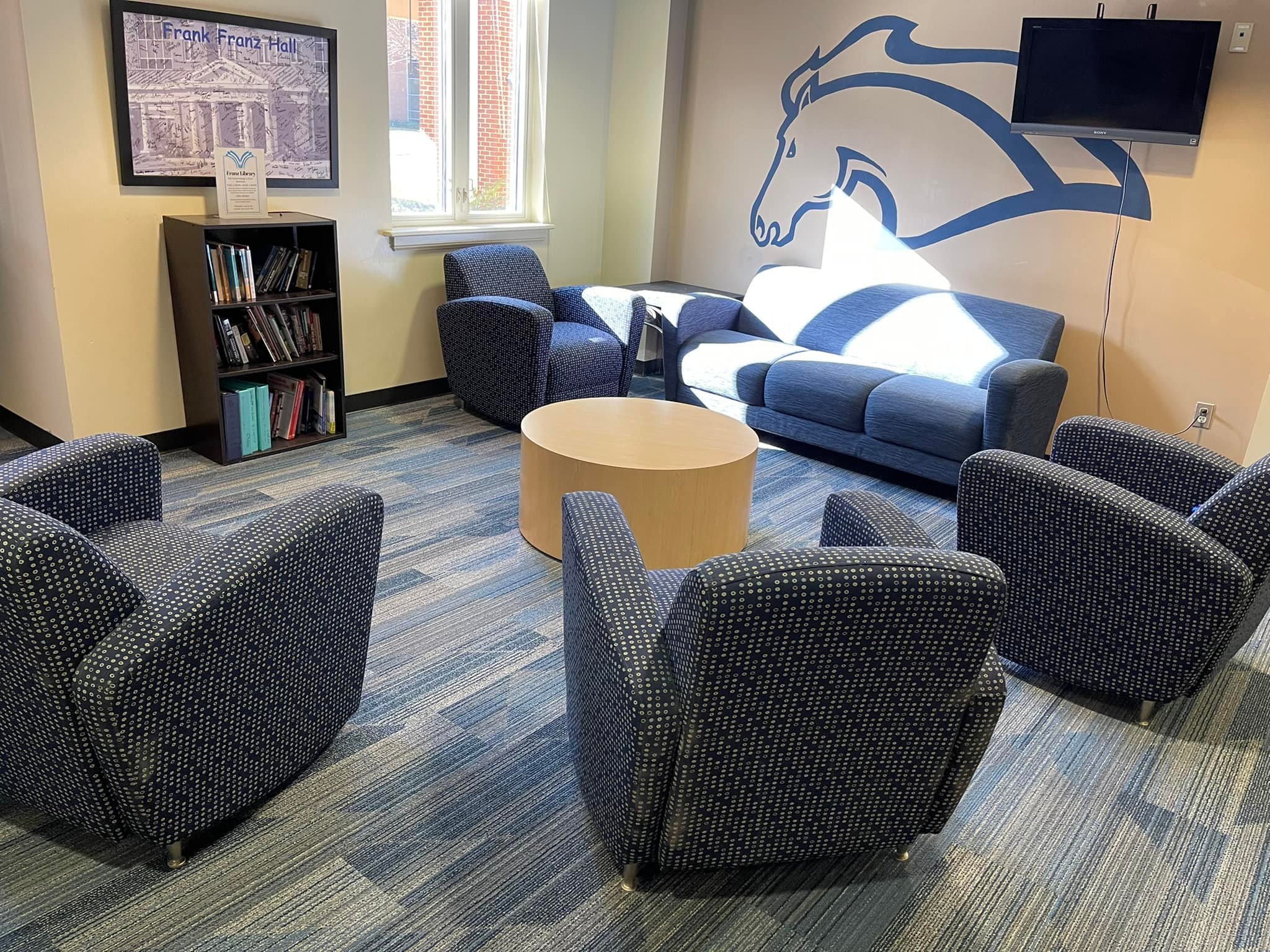 Another UAH project in the books! This 1,800 yards of Interface Driftwood - Sweetgum was installed at Frank Franz Hall by Flash, Ryan, and Tina! This crew did amazing work in spectacular timing! 