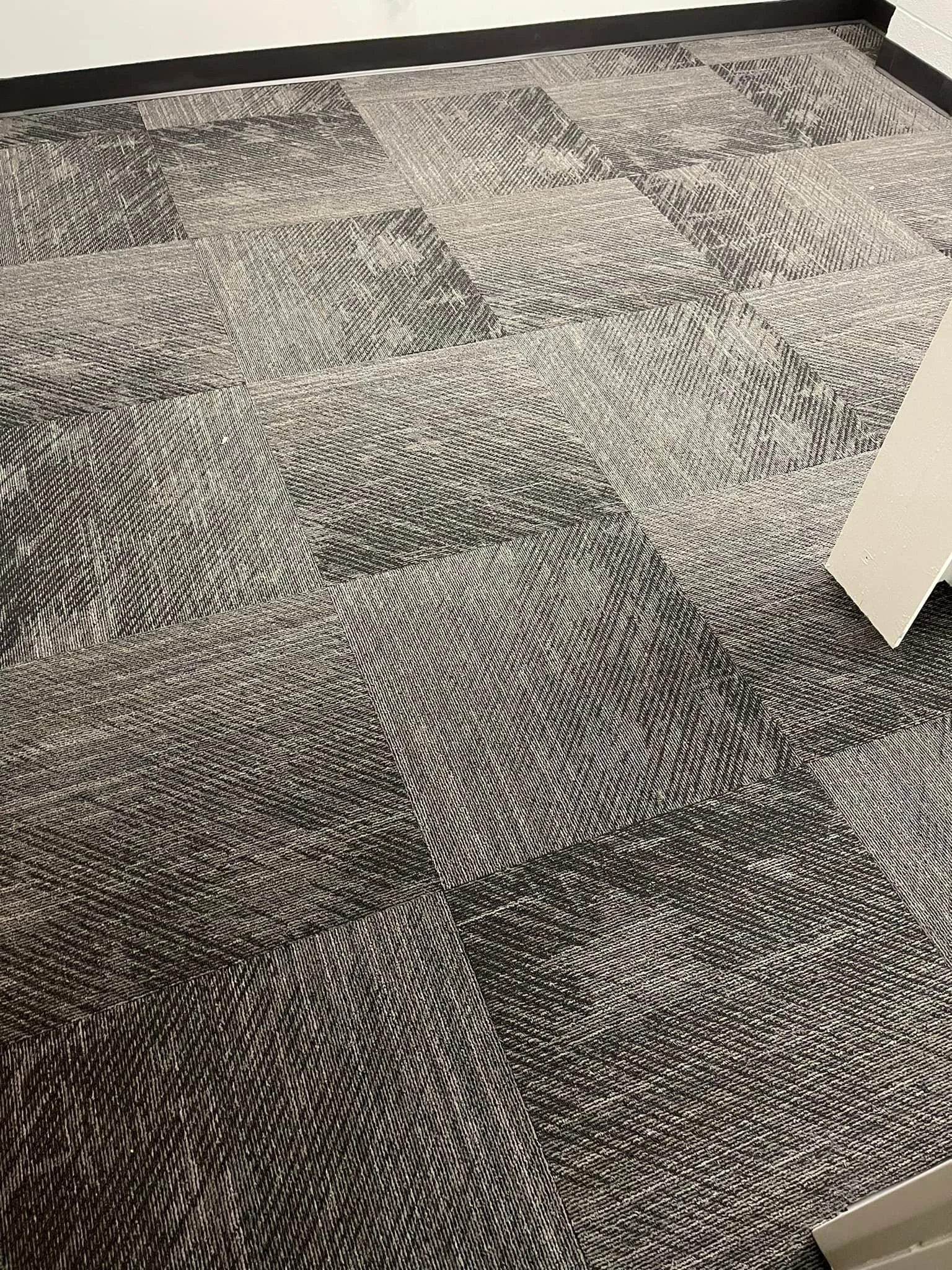 650 yds - Mohawk - Jean Tile GT177 - Low Rise 966

