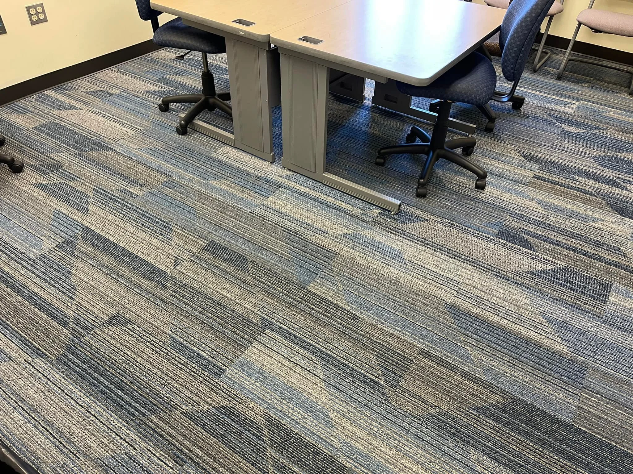 Another UAH project in the books! This 1,800 yards of Interface Driftwood - Sweetgum was installed at Frank Franz Hall by Flash, Ryan, and Tina! This crew did amazing work in spectacular timing! 