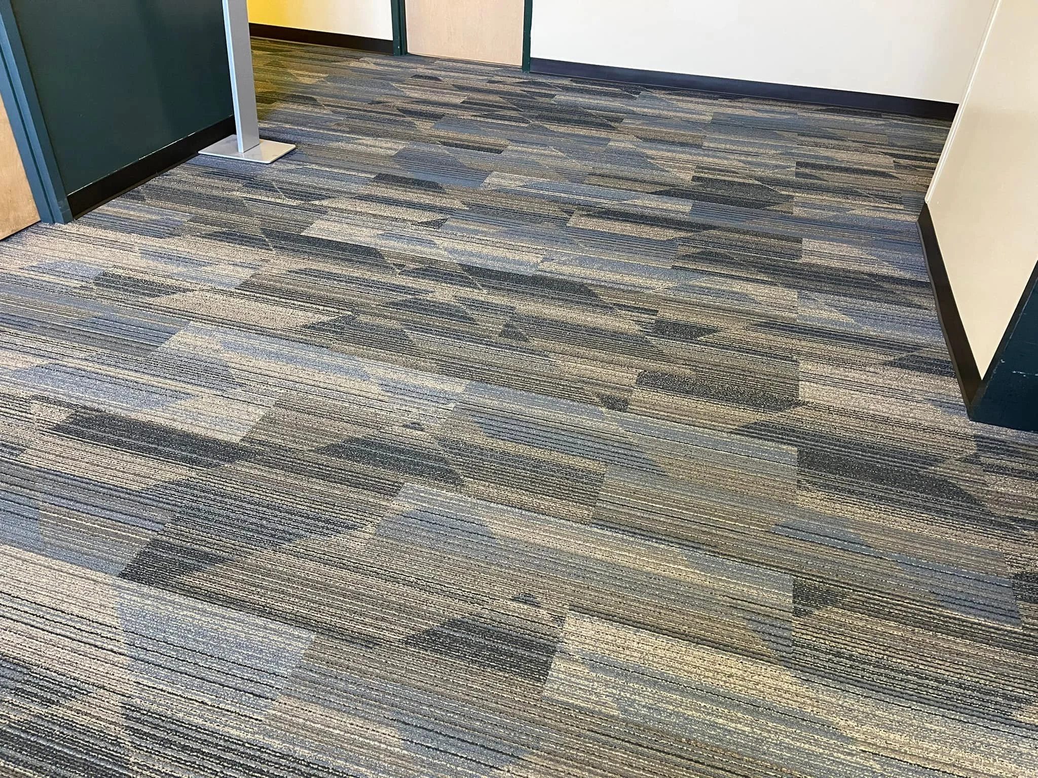 Another UAH project in the books! This 1,800 yards of Interface Driftwood - Sweetgum was installed at Frank Franz Hall by Flash, Ryan, and Tina! This crew did amazing work in spectacular timing! 