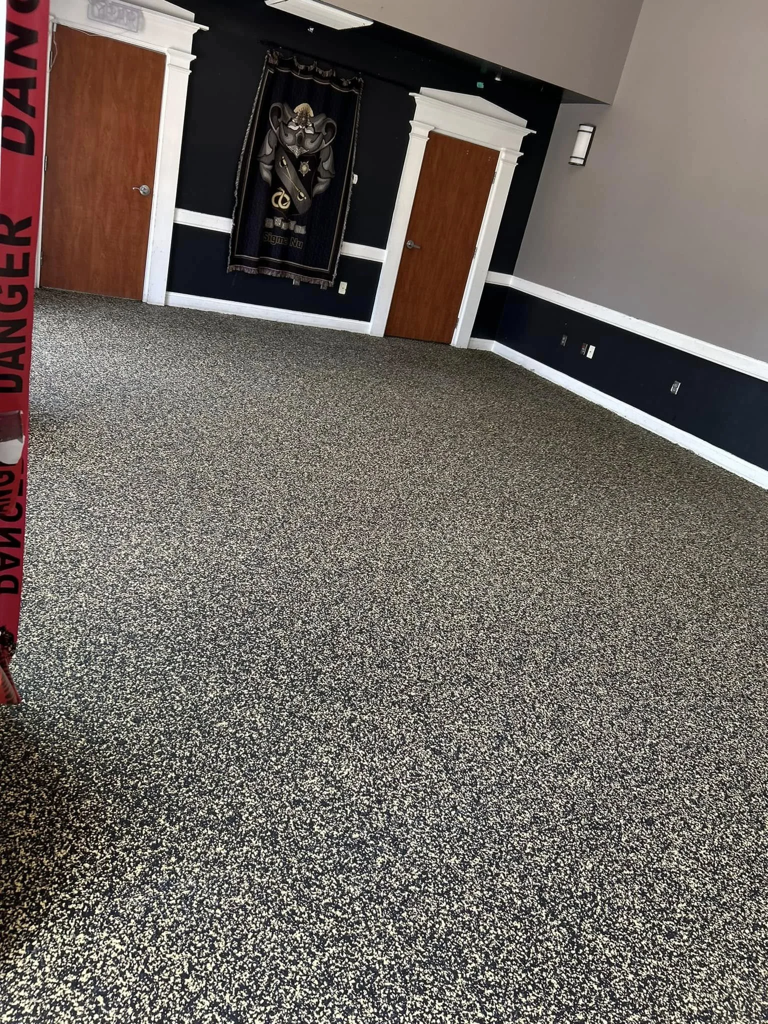 Black & gold hermetic flake epoxy