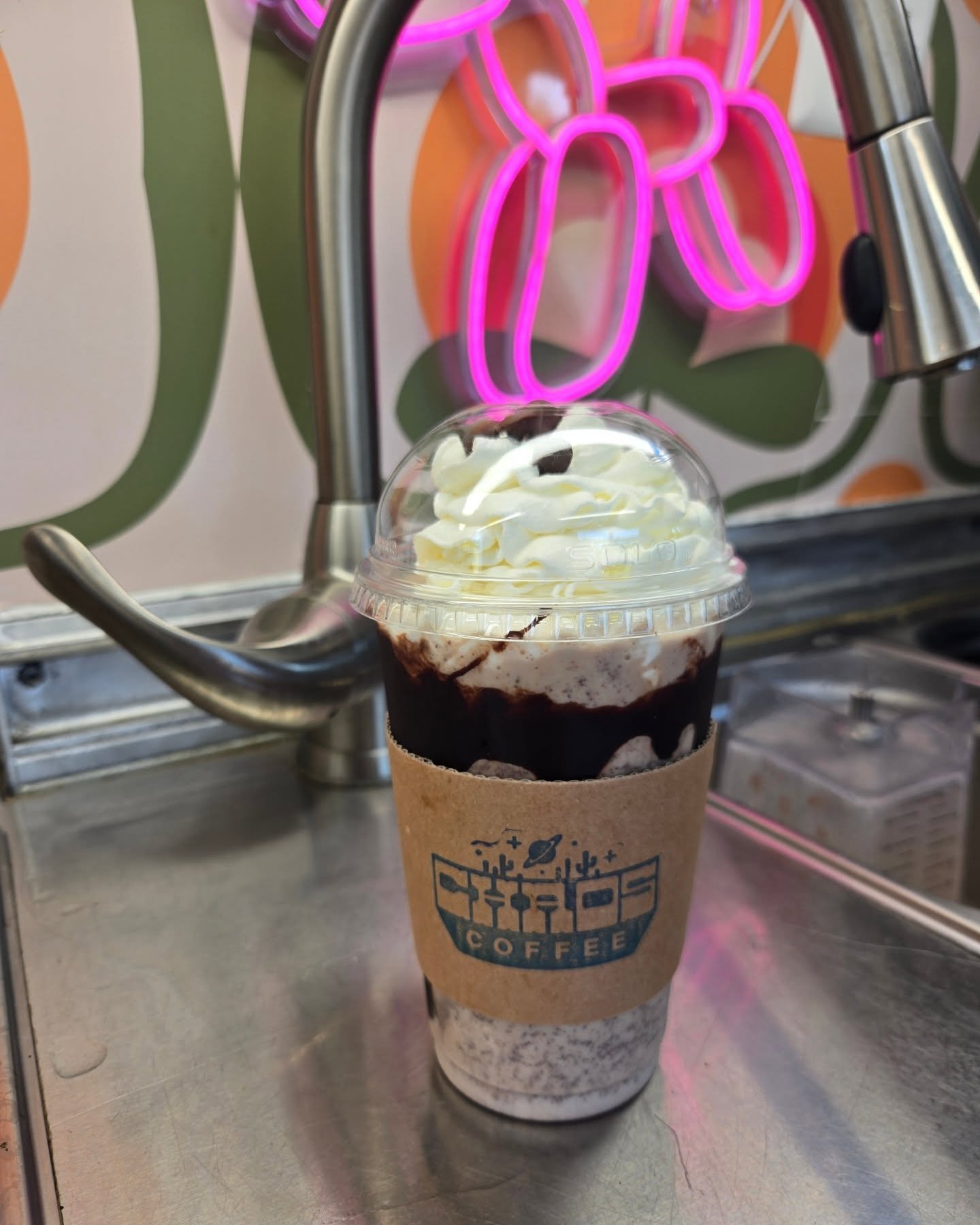 Hot digity dog , that's a TWIX frappe! π
Lickin lips yum! Get ya one today in Perry!
Check out our weekly tour dates π
posted every Sunday!
Happy monday!
#chaoticsummer #chaosandcaffeine #chaosonthego