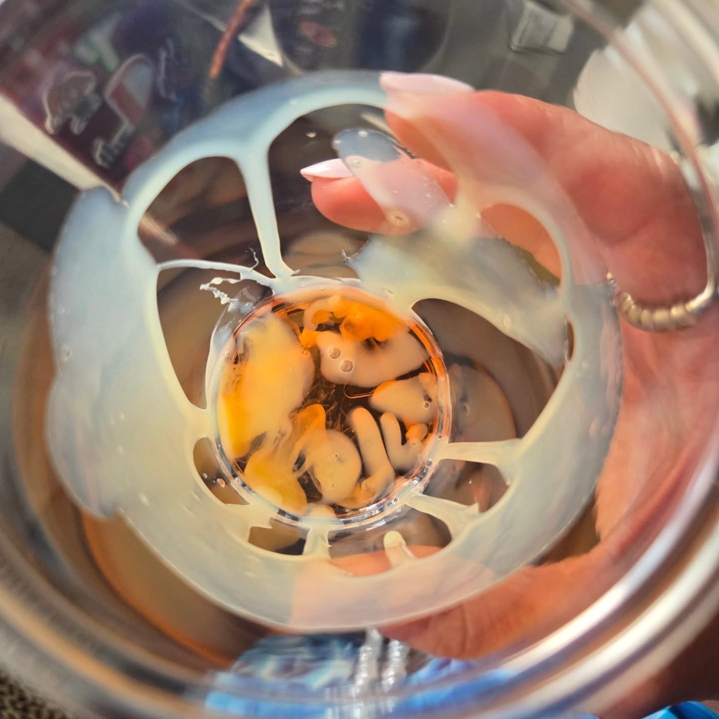 The 🍑 Peachy Beach is showing off in the sunlight ✨️ 🌞
Try one today!
White mocha and peach 🍑 double shot espresso 👌 hot or iced
Today we are at the Cotton O'Neil Diabetes and Endocrinology Center
#summerofchaos
#chaosandcaffeine
