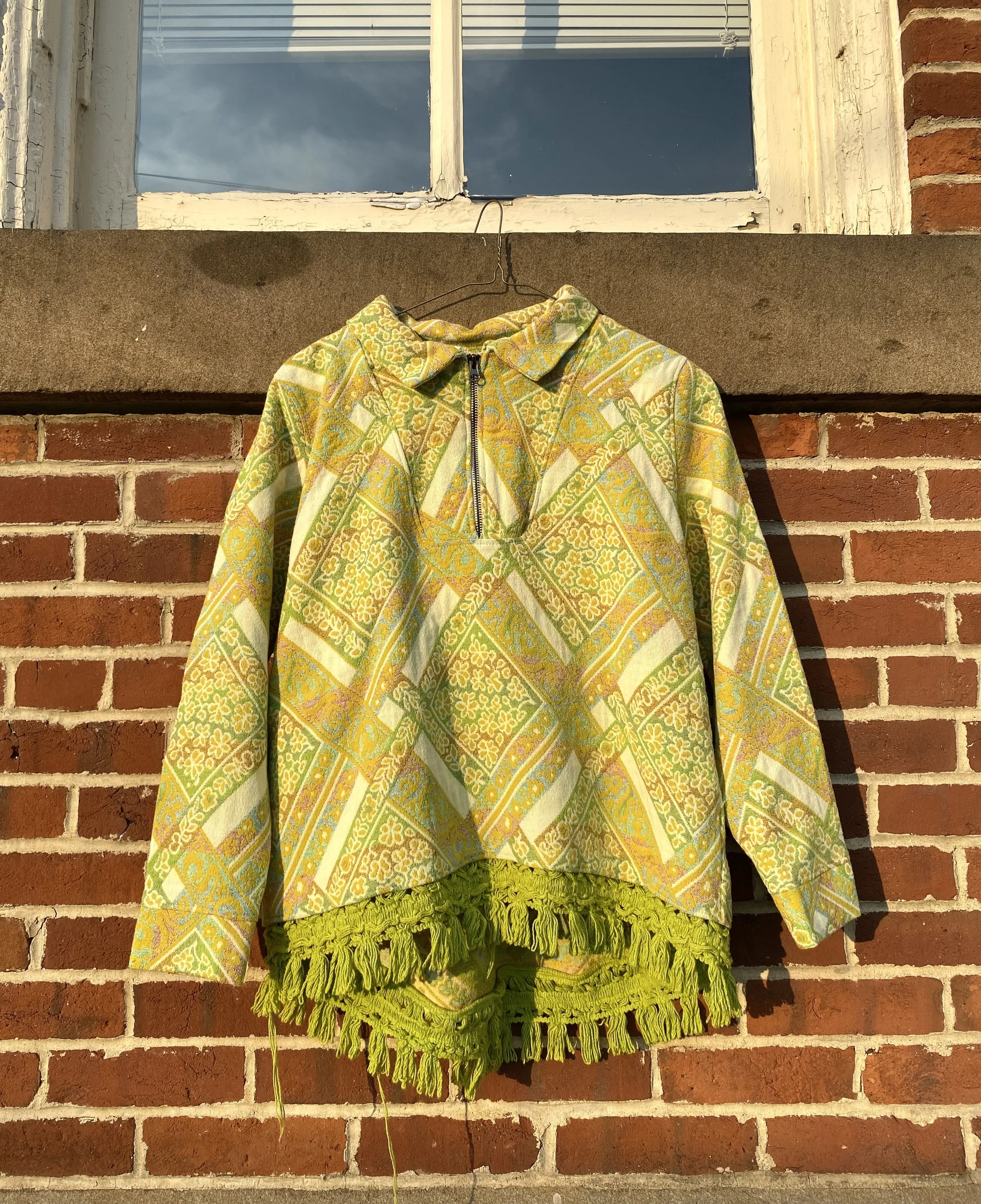 TABLECLOTH QUARTER ZIP