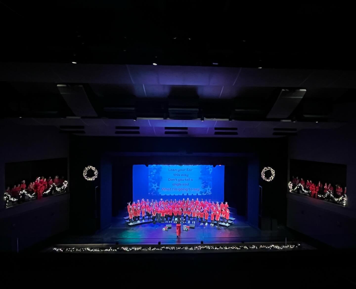 Tonight was pure holiday magic at the BFAC thanks to the Rotolo Middle School choir! Their enchanting performance of festive tunes spread warmth and cheer, leaving everyone in awe. Each group brought its unique charm, making it a night to remember! C