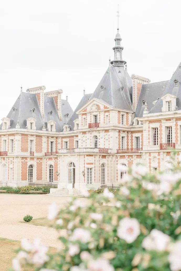 Kristin-Sautter-Paris-Wedding-at-Chateau-de-Baronville-Paris-Wedding-Photographer-2-1.jpg.webp