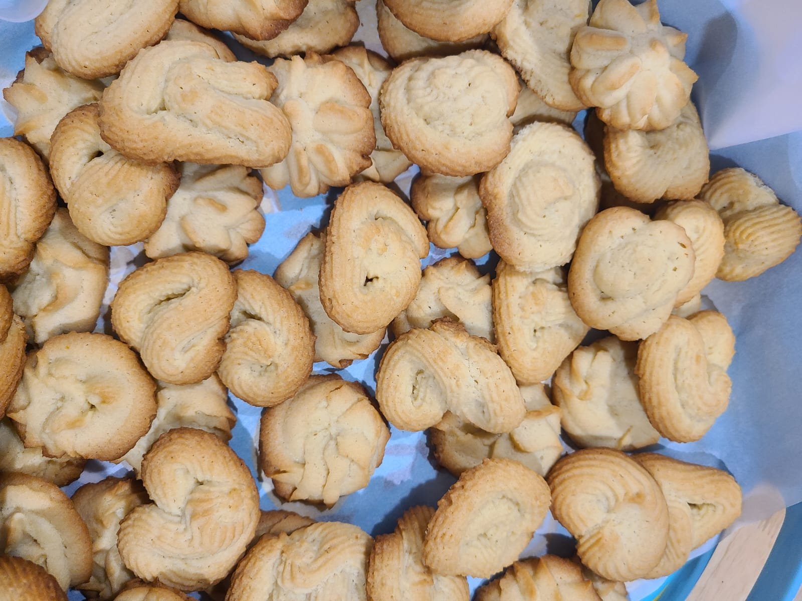 Half Dozen Biscuits
