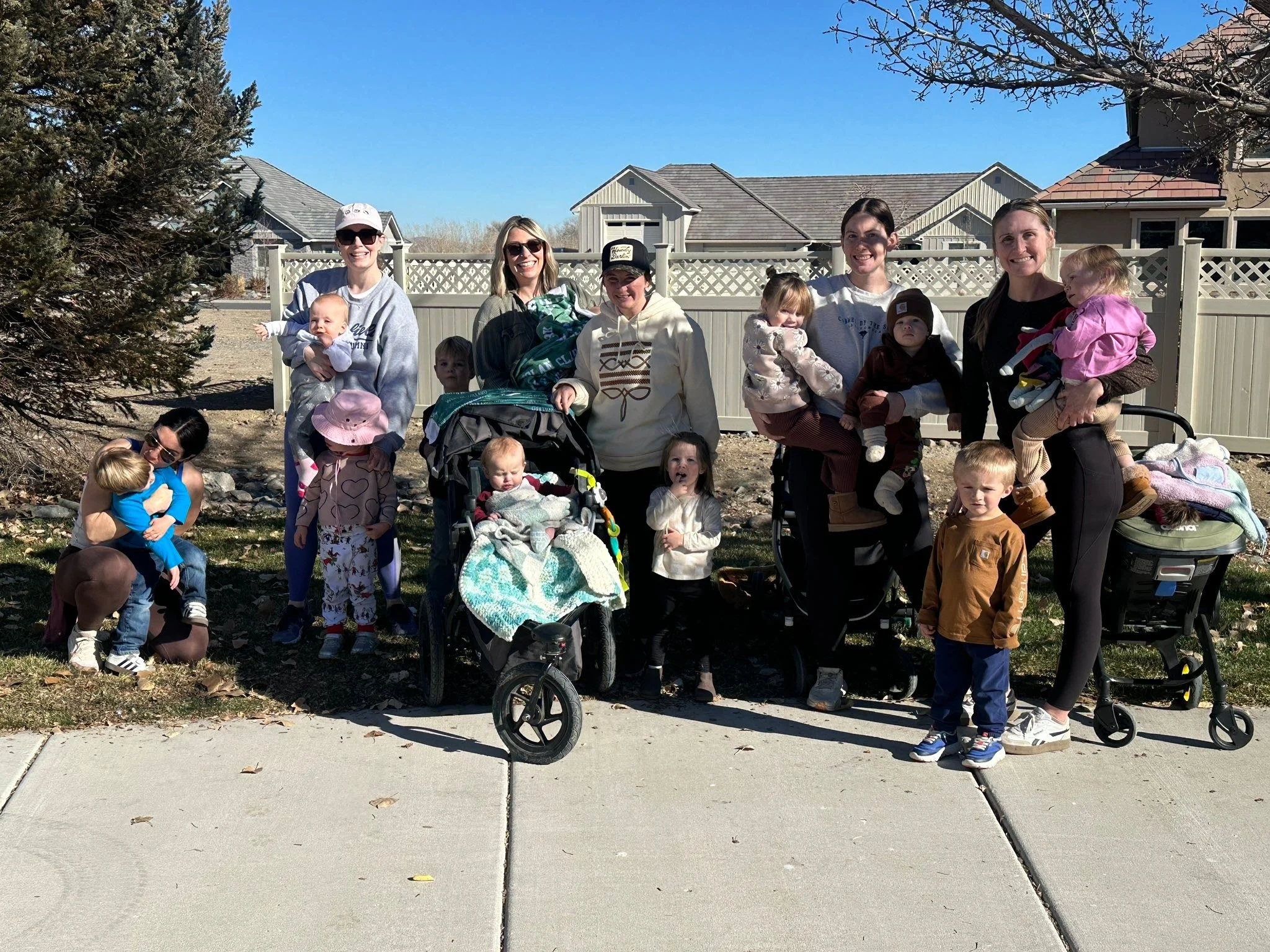 Mom walks are my favorite! But.. we did admit today they were a little easier when all the kids were in strollers 😅 Either way, we got outside, soaked up the fresh air and enjoyed a beautiful day! Thanks ladies for joining us today!💕☀️👟