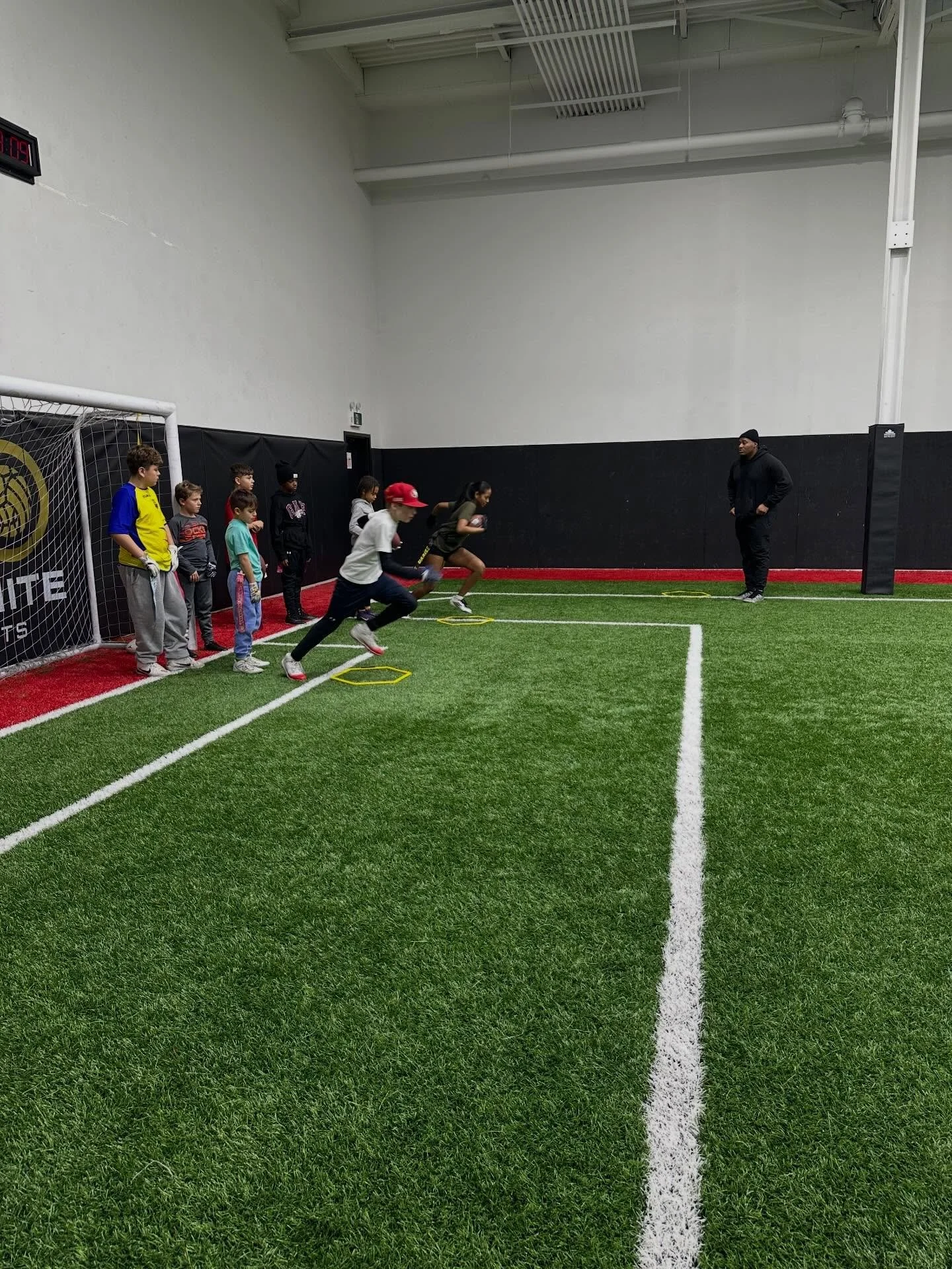 Youth Football Training Well Underway &amp; Always Progressing 📈

Link in Bio to Register 
.
.
.
#NextGenAthletes #MentorshipMatters #TrainToWin #torontofootball #OffseasonGrind #FootballWork #football #flagfootball #HardWorkPaysOff #RiseAndGrind #d