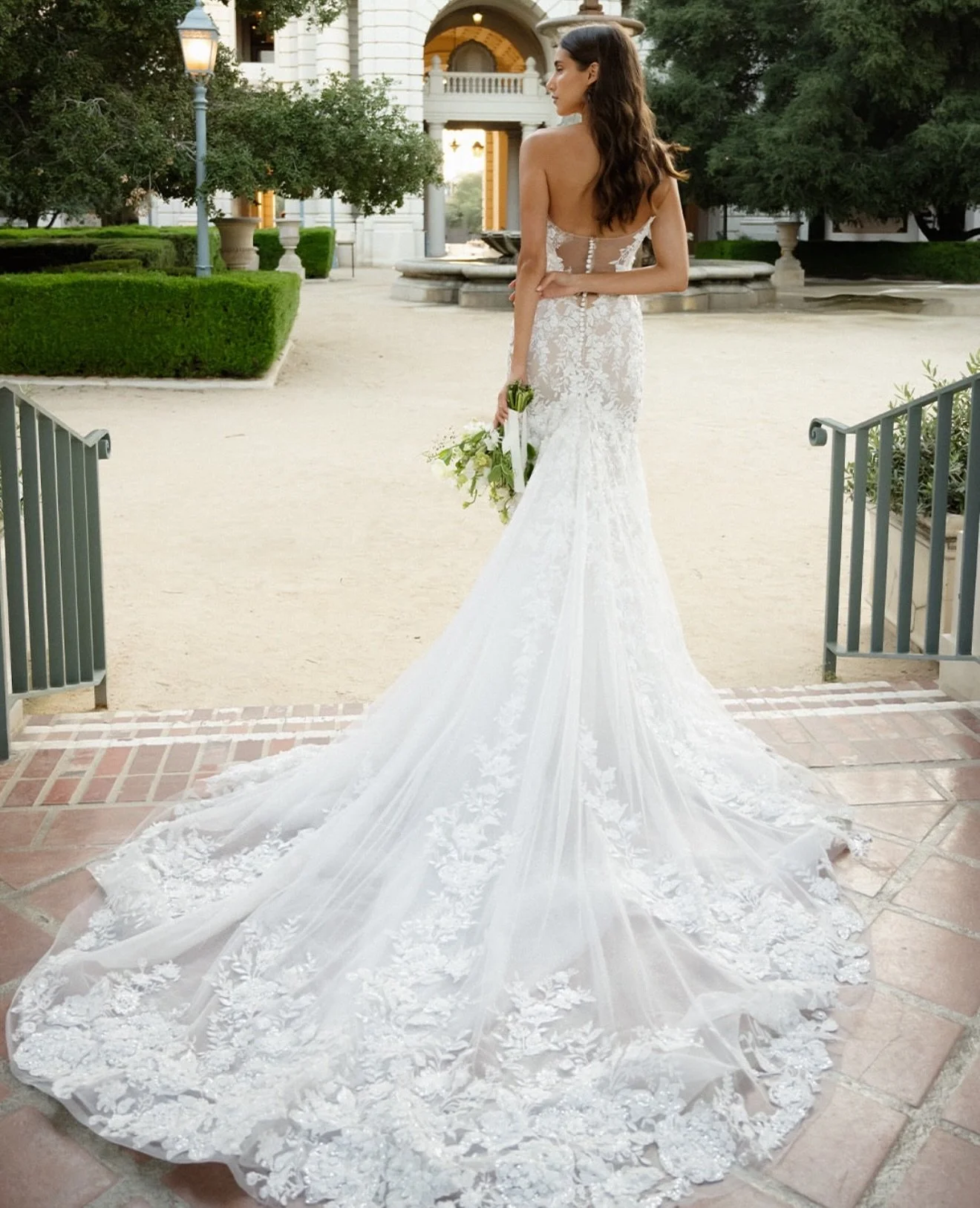 This dress is available in our store @lanovia.chicago 🤍

DM or call to book your visit.

📞: +1 224 286 2227
📍 98 Randhurst Village Drive, Mount Prospect, Illinois

#lanoviabridal #wedddingdress #weddingdress