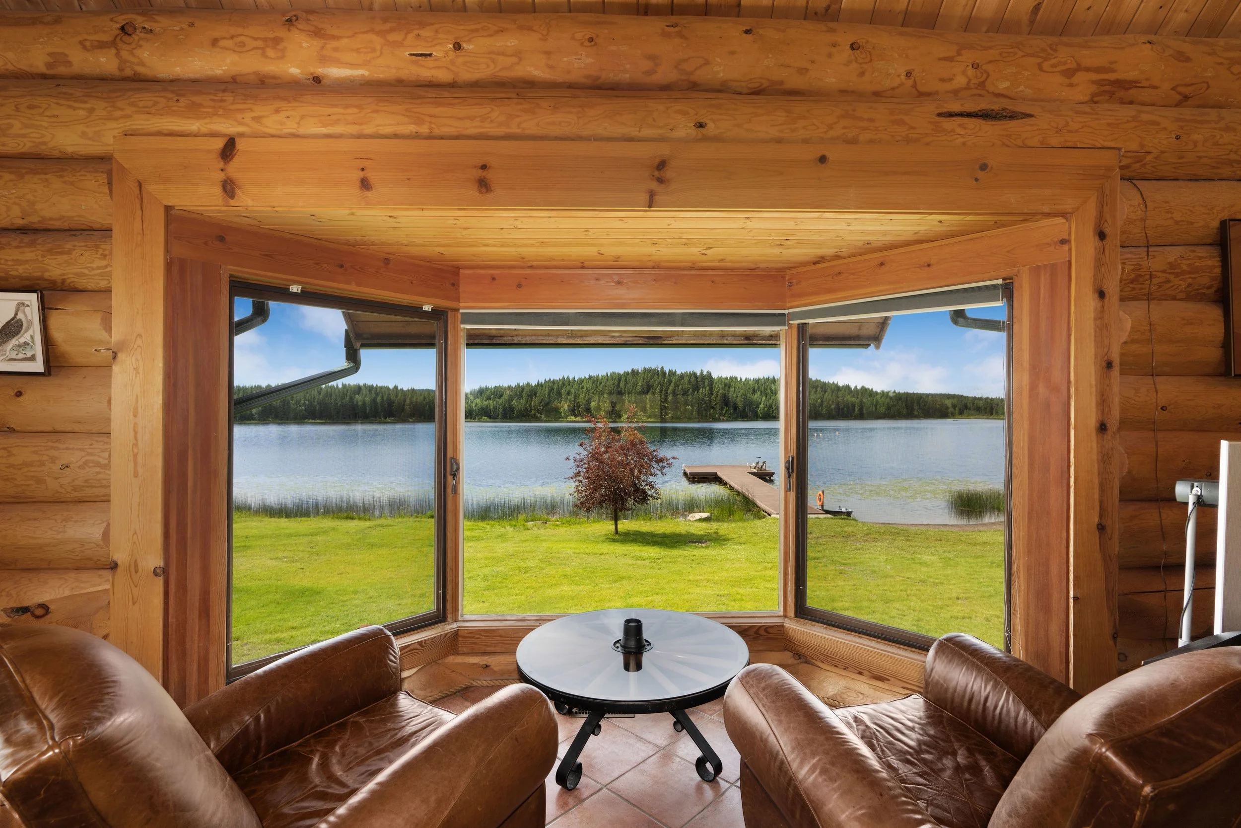 Lakehouse interior - 1706.jpeg