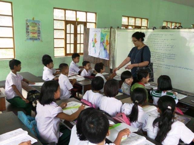 IMG.1-24-25-Aug.-Giving-of-Chocolate-to-Primary-School-No.9-Thingangyun-and-Primary-School-No.18-Thingangyun-1.jpg