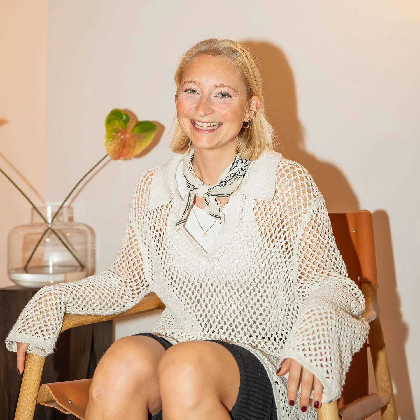 HI BRAVE BEAUTY // a Little Intro about me 

Ich bin Katha, Gr&uuml;nderin des Brave Space, systemische Coachin, Ausbilderin, Wirtschaftspsychologin &amp; Yogalehrerin.

In meiner Arbeit verstehe ich mich als Raumhalterin von Brave Spaces: mutigen R&