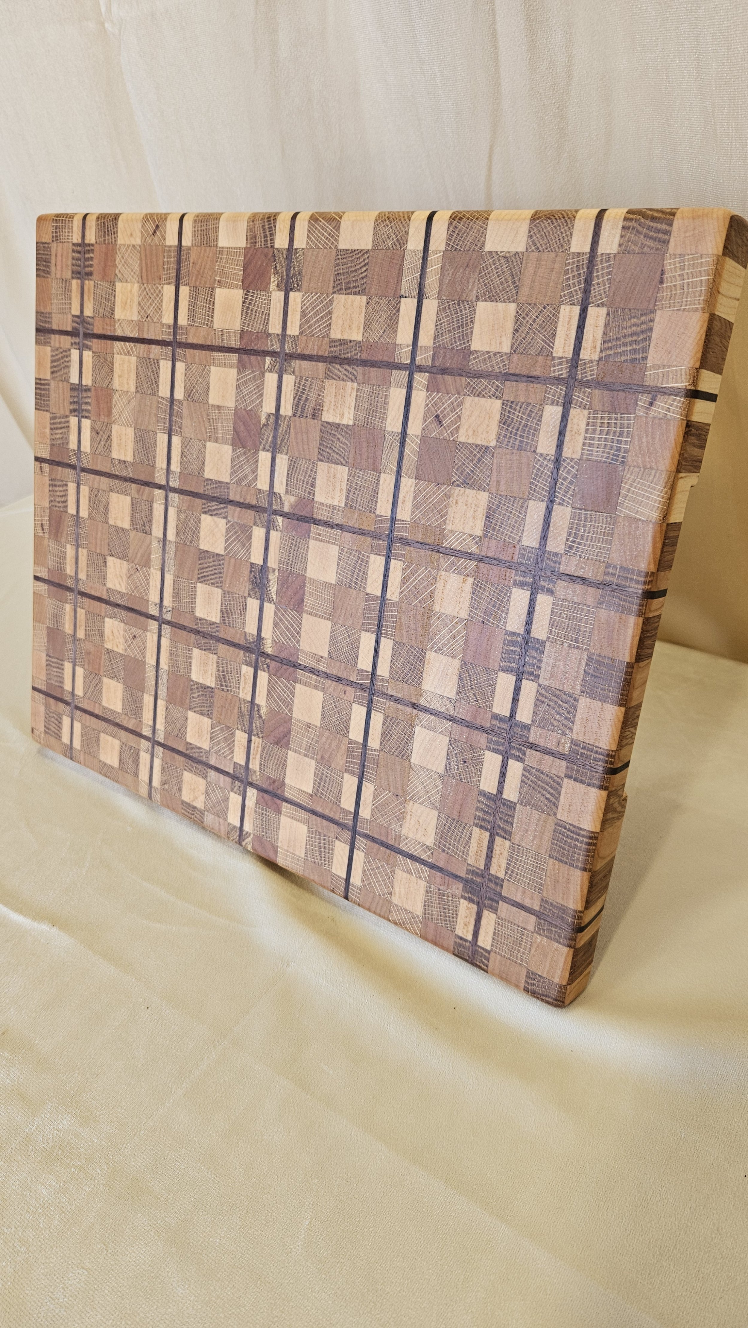 Plaid Cutting board