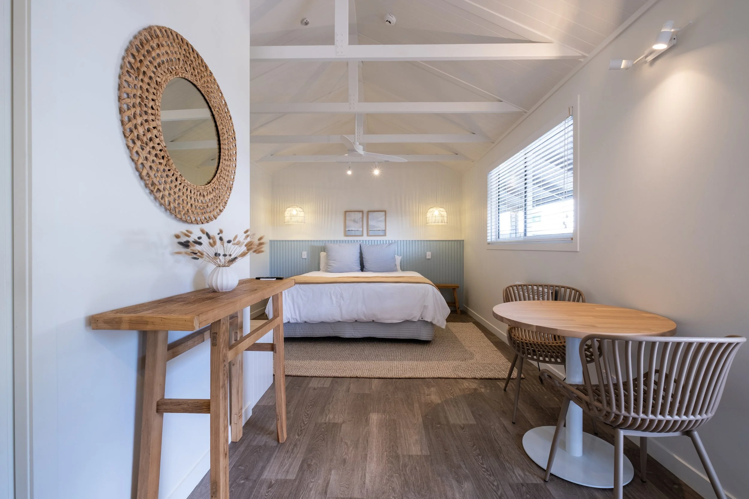 Quiet double glazed studio room in Tūrangi for couples and solo travellers