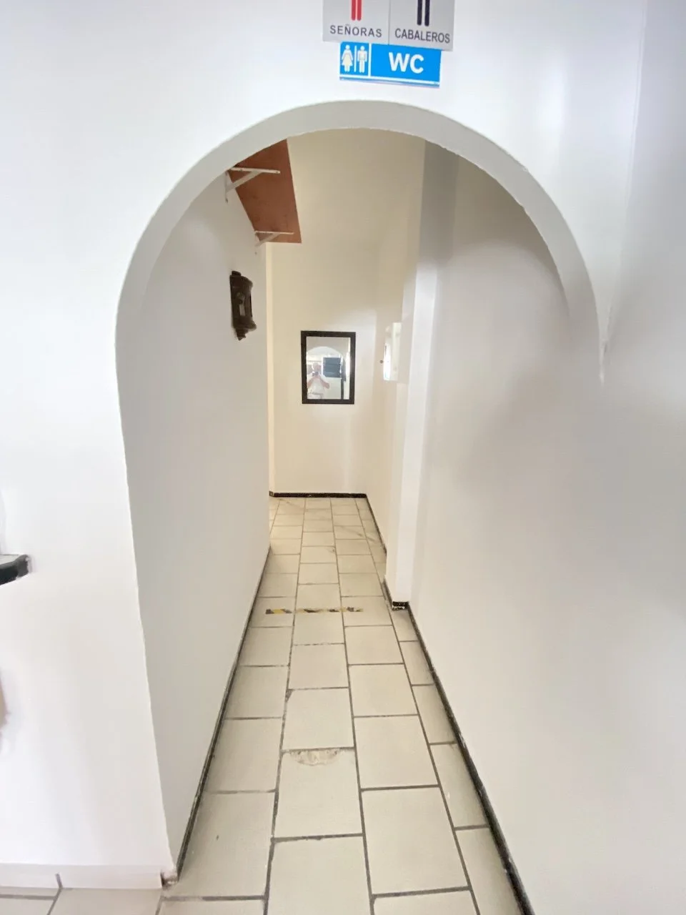 commercial-painting-bars-restaurants-interior-fuengirola-port-14.jpeg